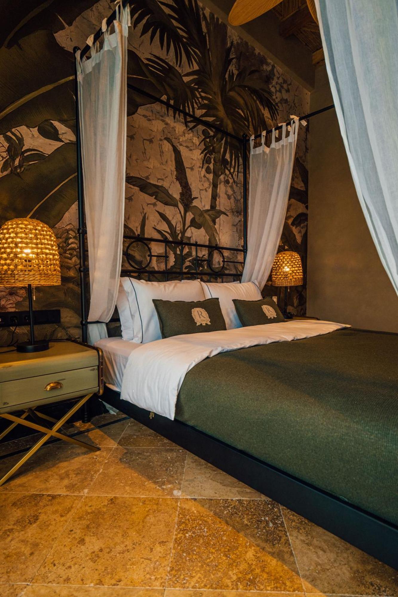 Hotel The Remote 5*