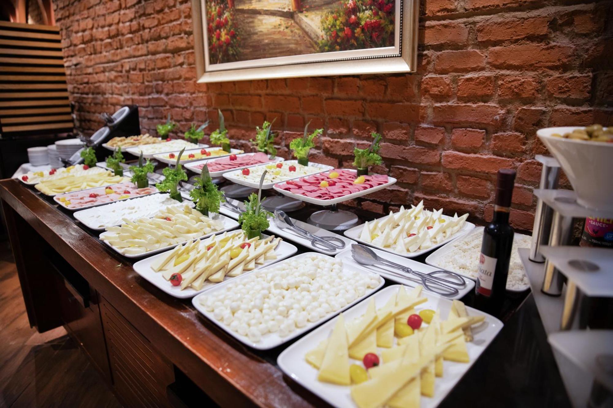 Grand Aras & Hotel 4*