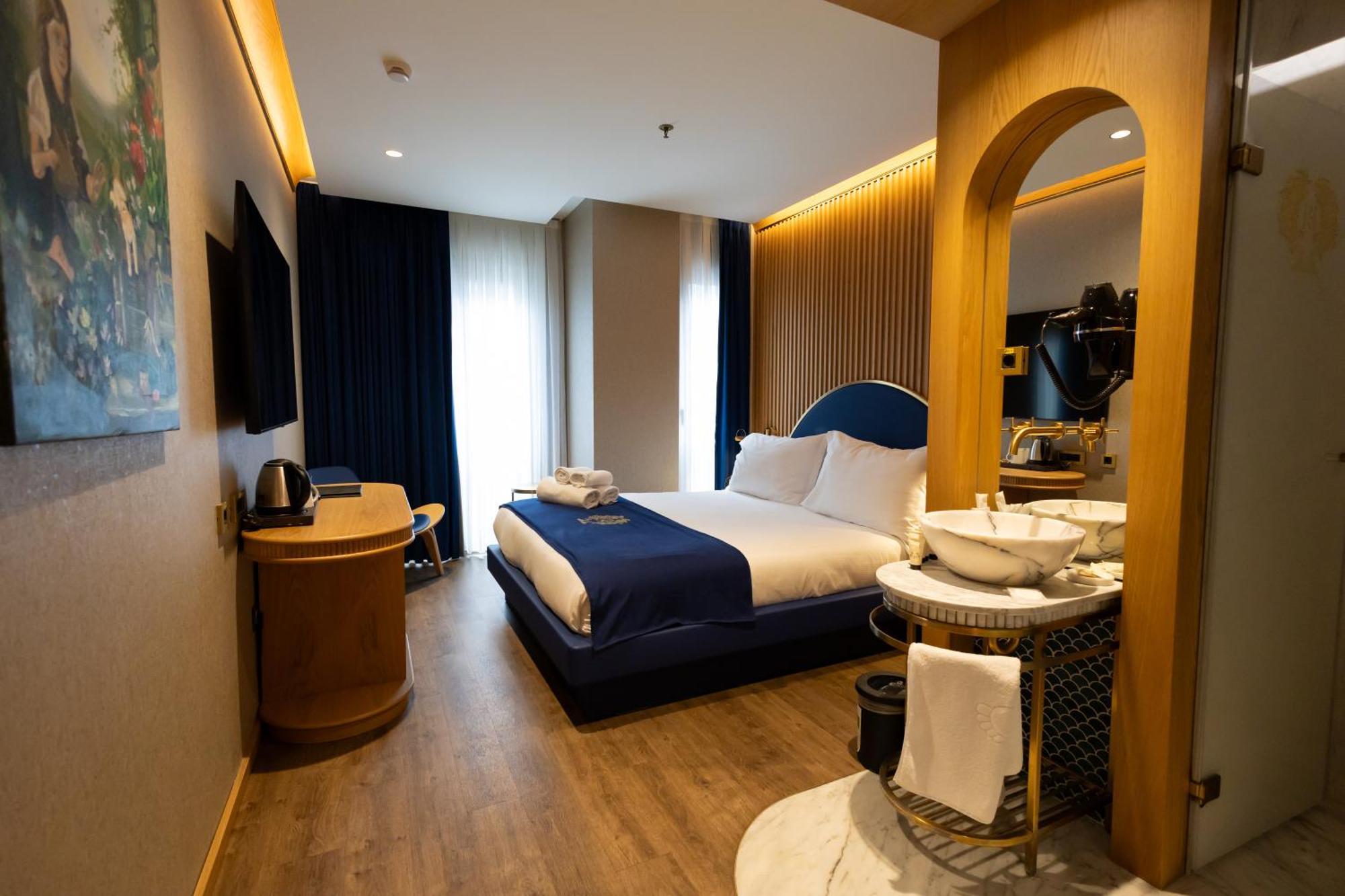 Kate Special Class & Hotel