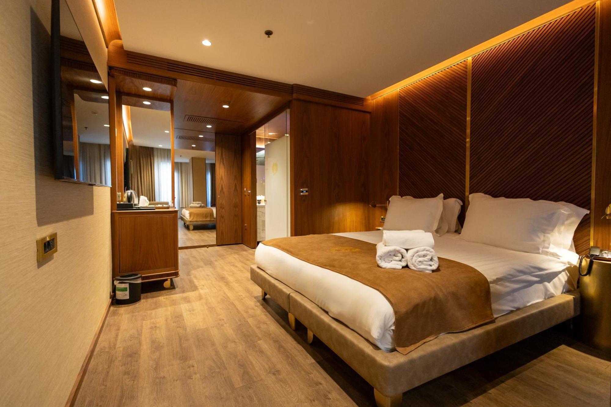 Kate Special Class & Hotel 4*