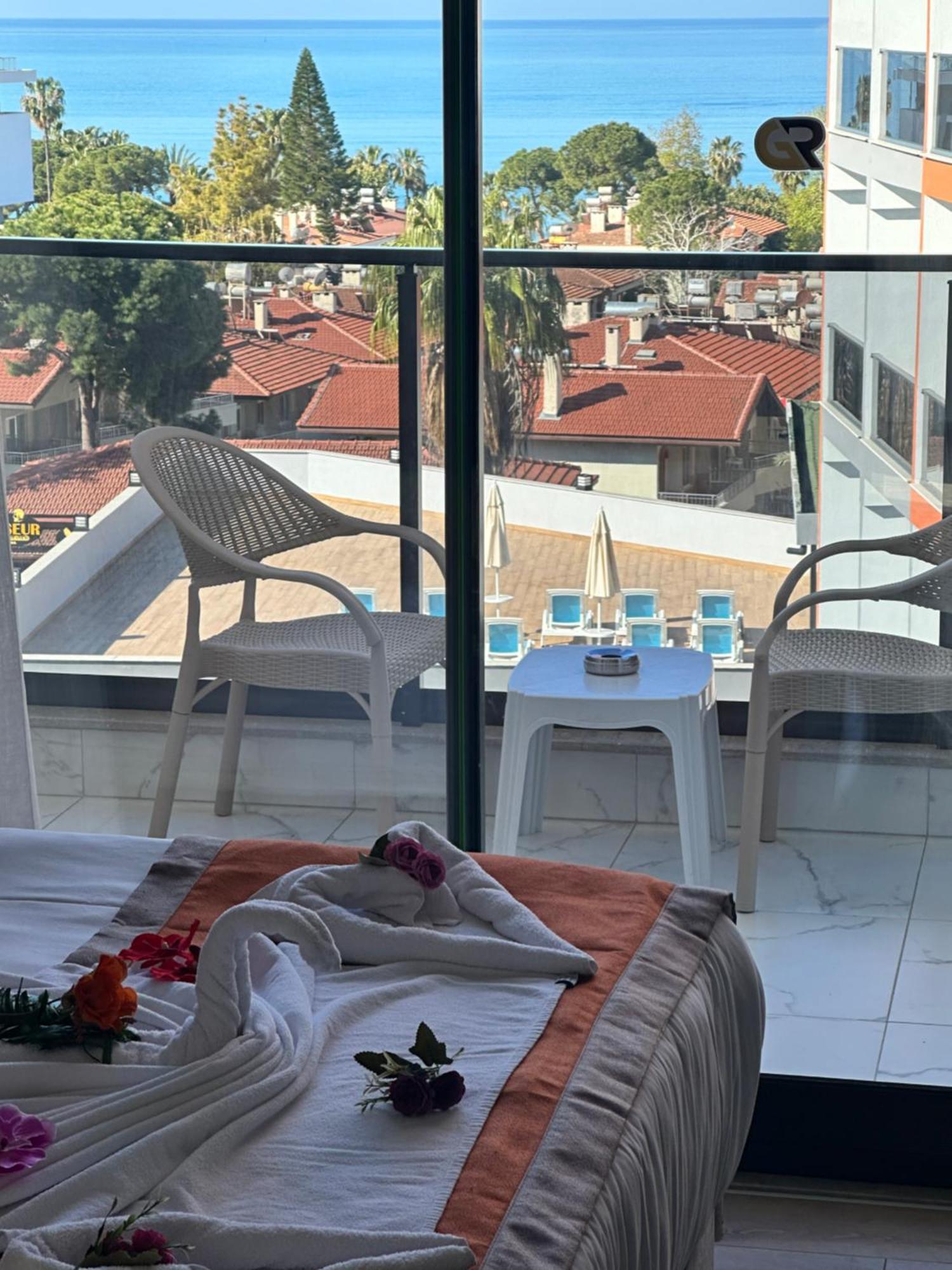 Golden Rock Hotel&spa Side