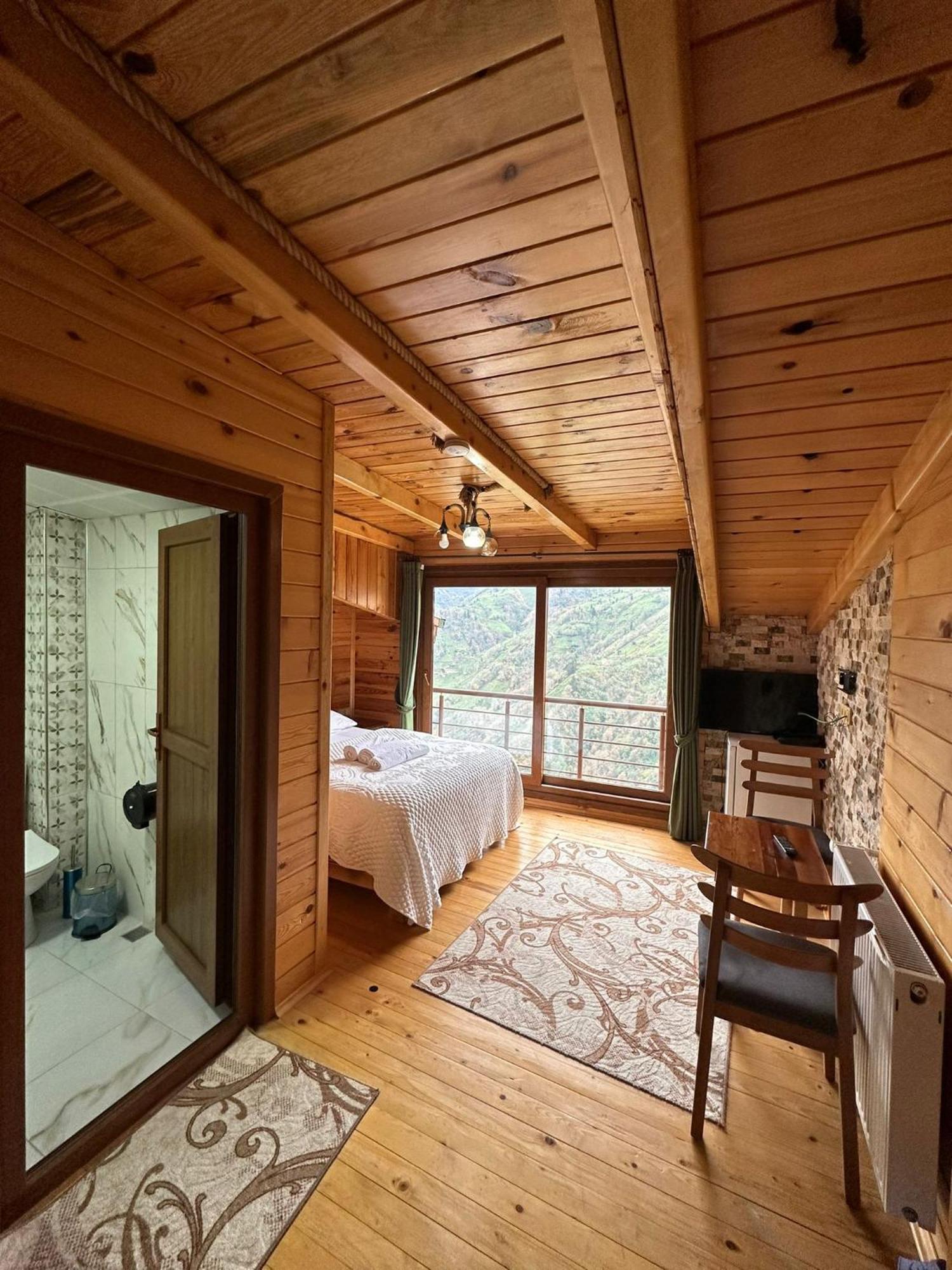 Peruma Hotel Camlihemsin