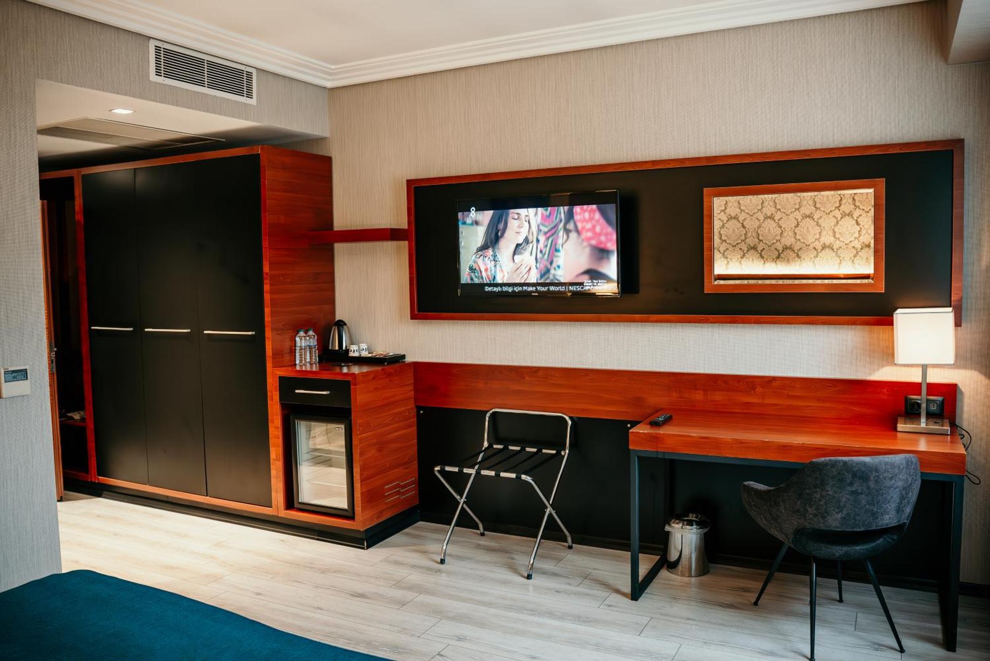 Hotel Grand Vaves 4*