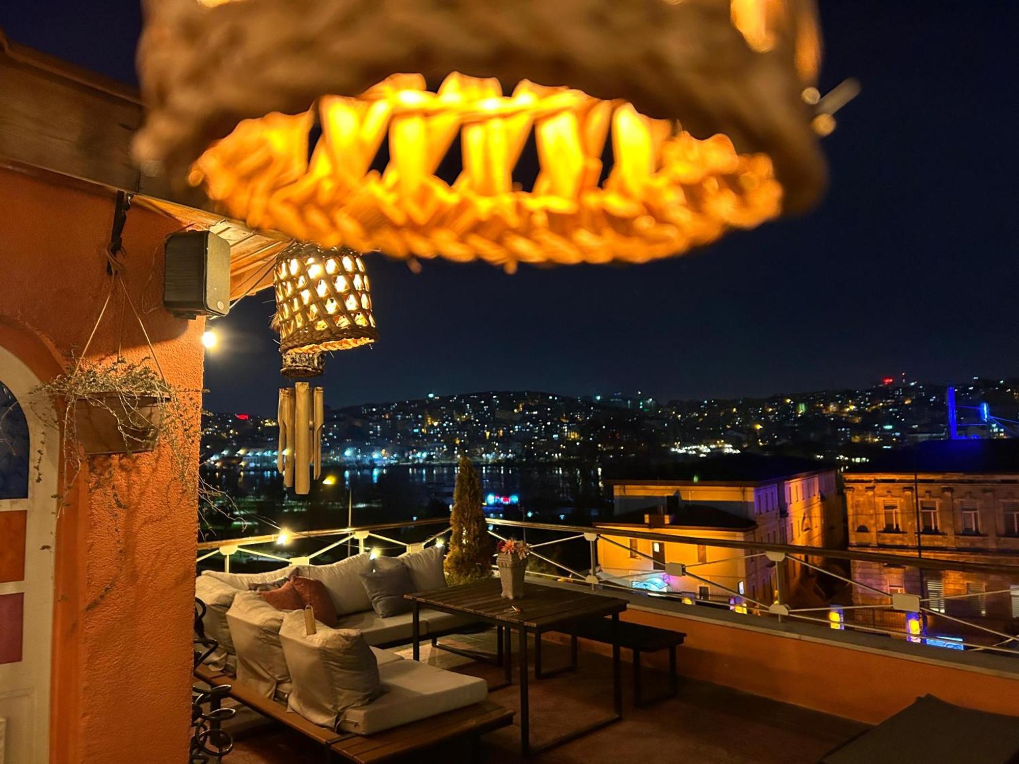 Holiday home Waterfront By The Tram - Private Terrace With Dome & Golden Horn View In Fatih *