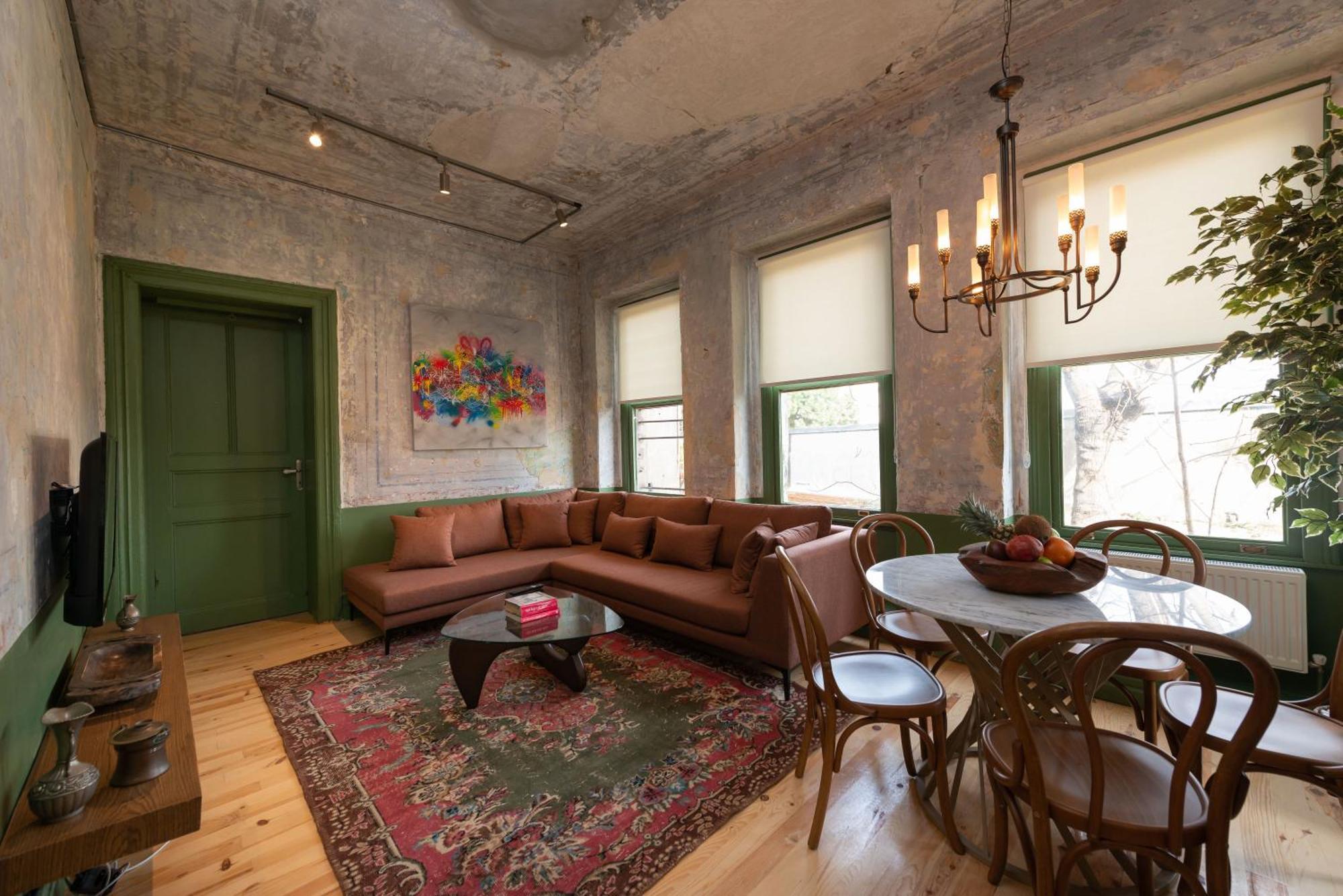 The -amazing Historical In Prime Location