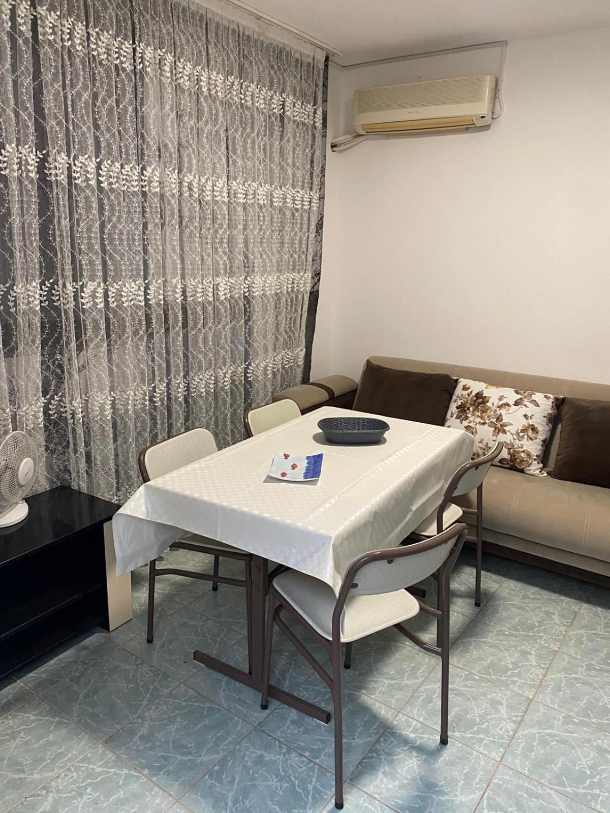 *** Beyaz *** Apartment