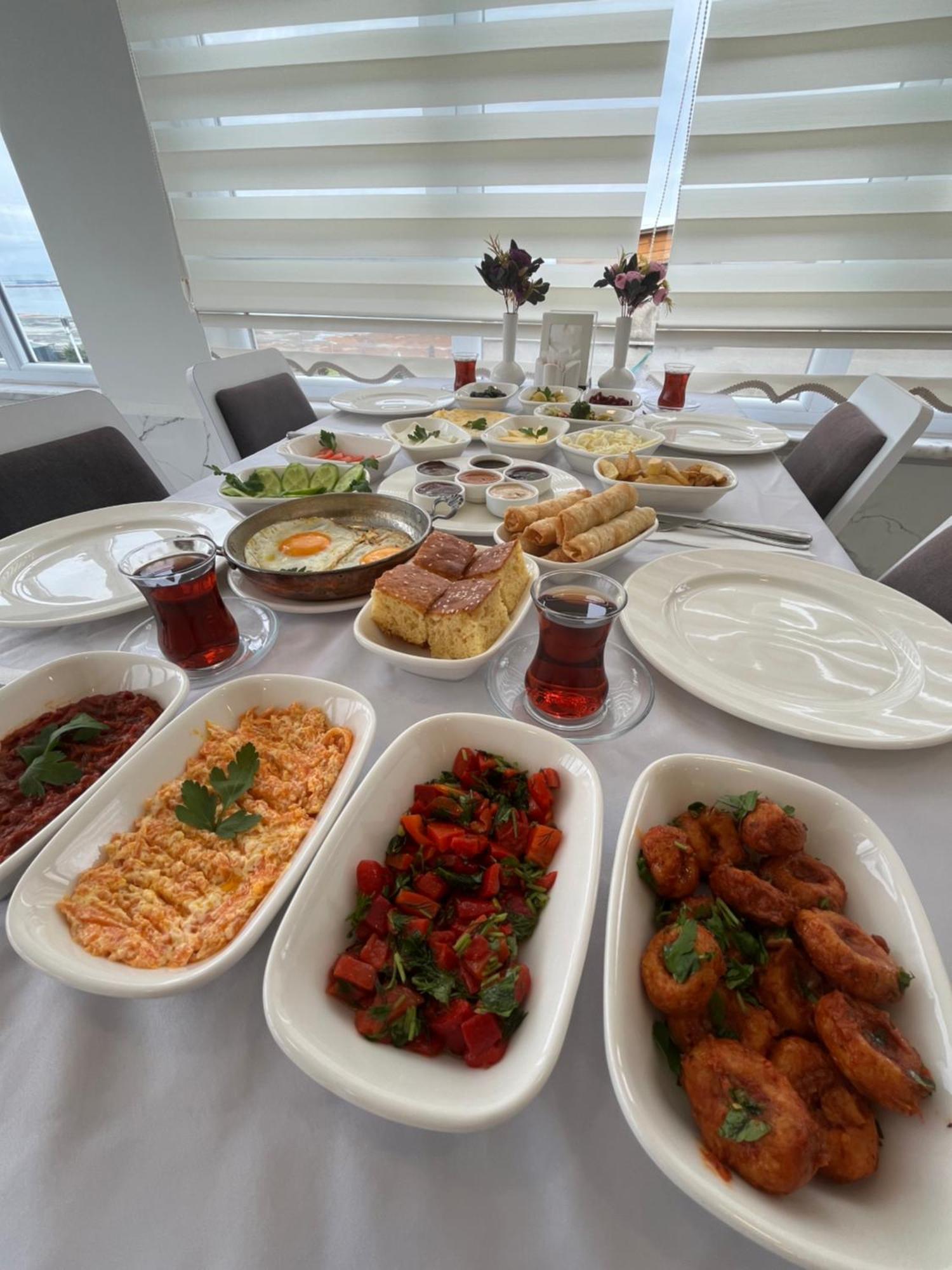 Simal Hotel