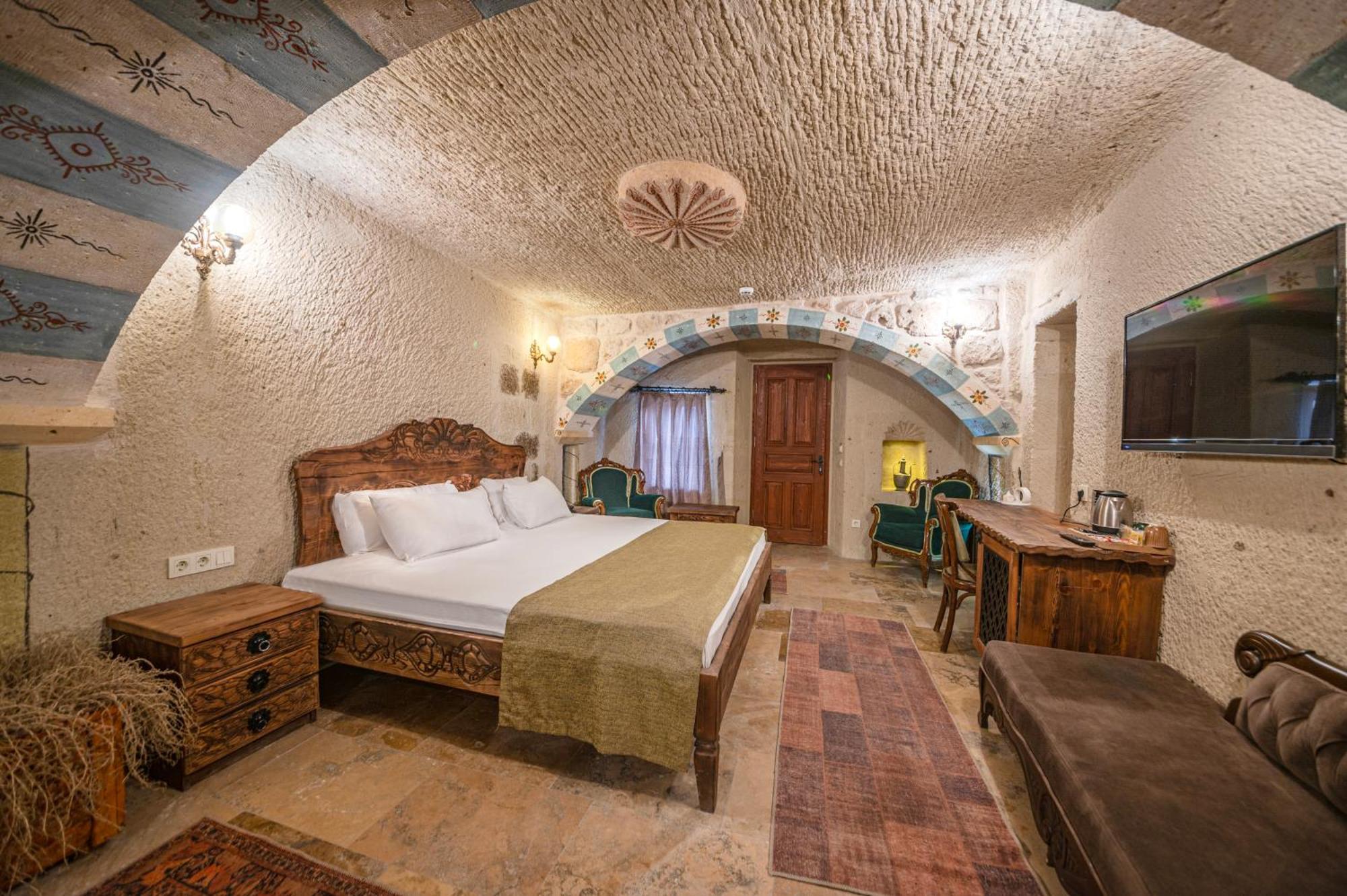 Hotel Capp Royal Cave *