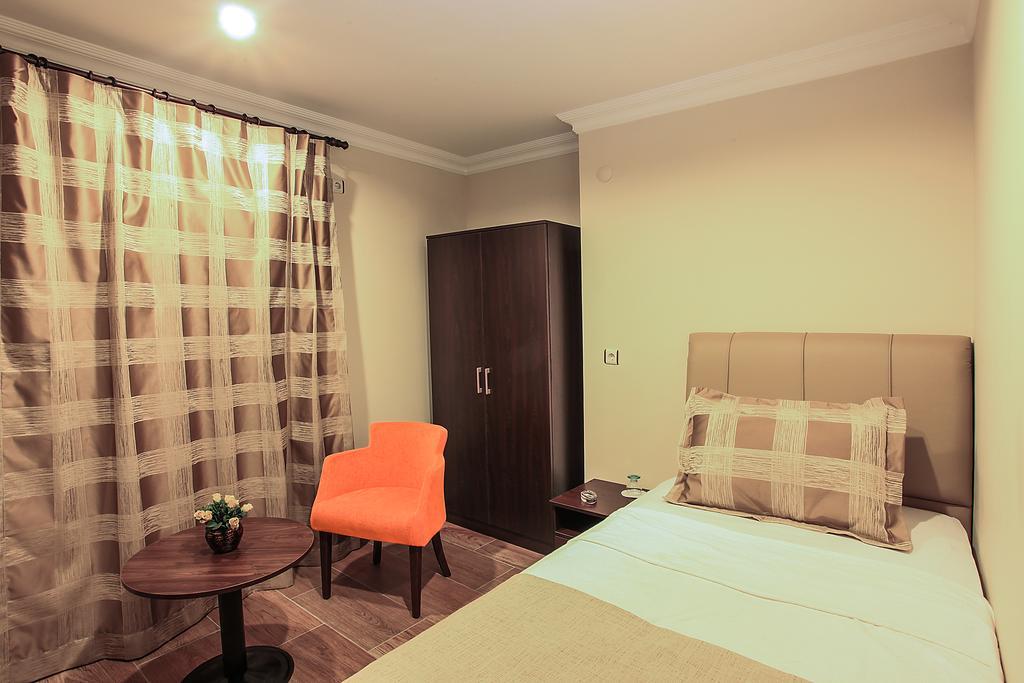 Hotel Koreana 2*
