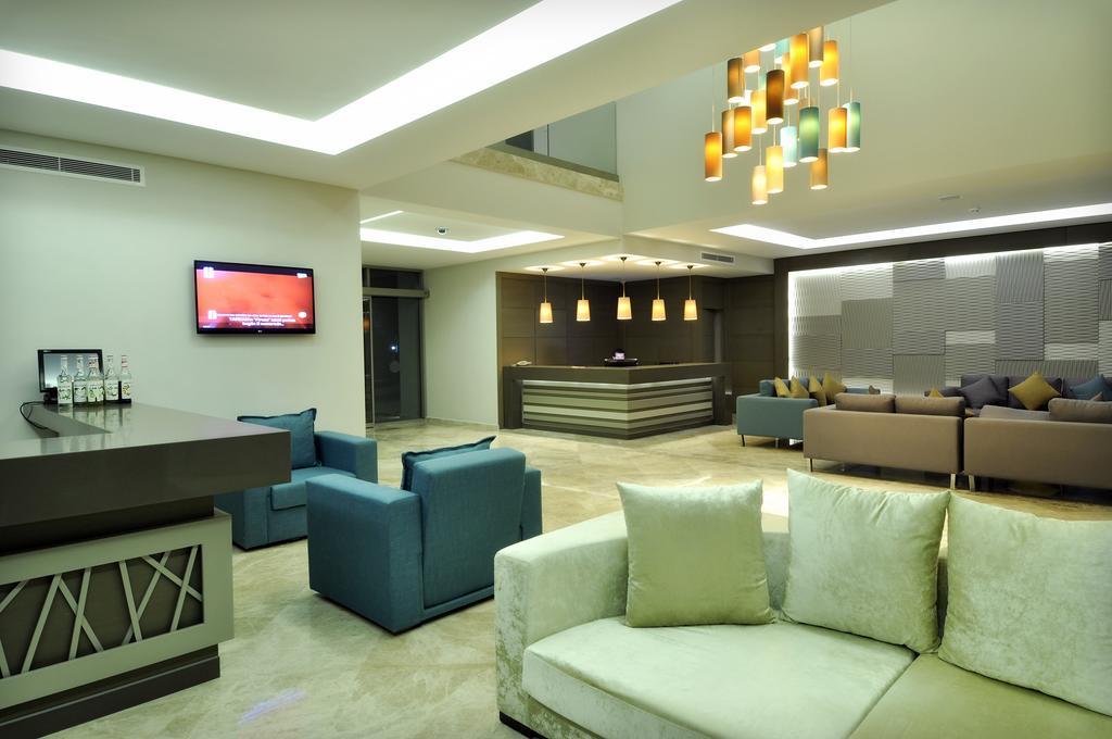 Lugga Boutique & Hotel 3*