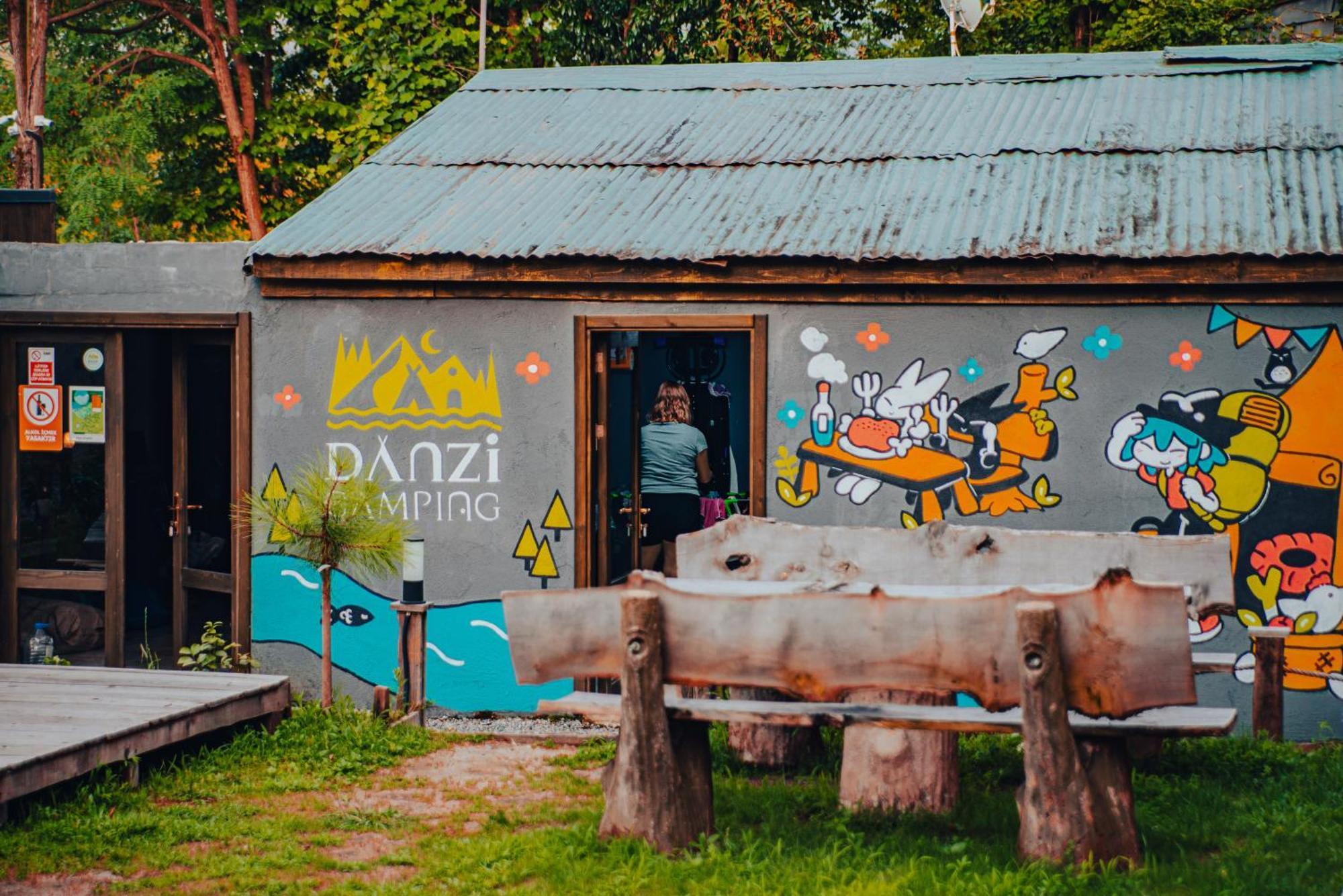 Danzi Tiny House * Rize