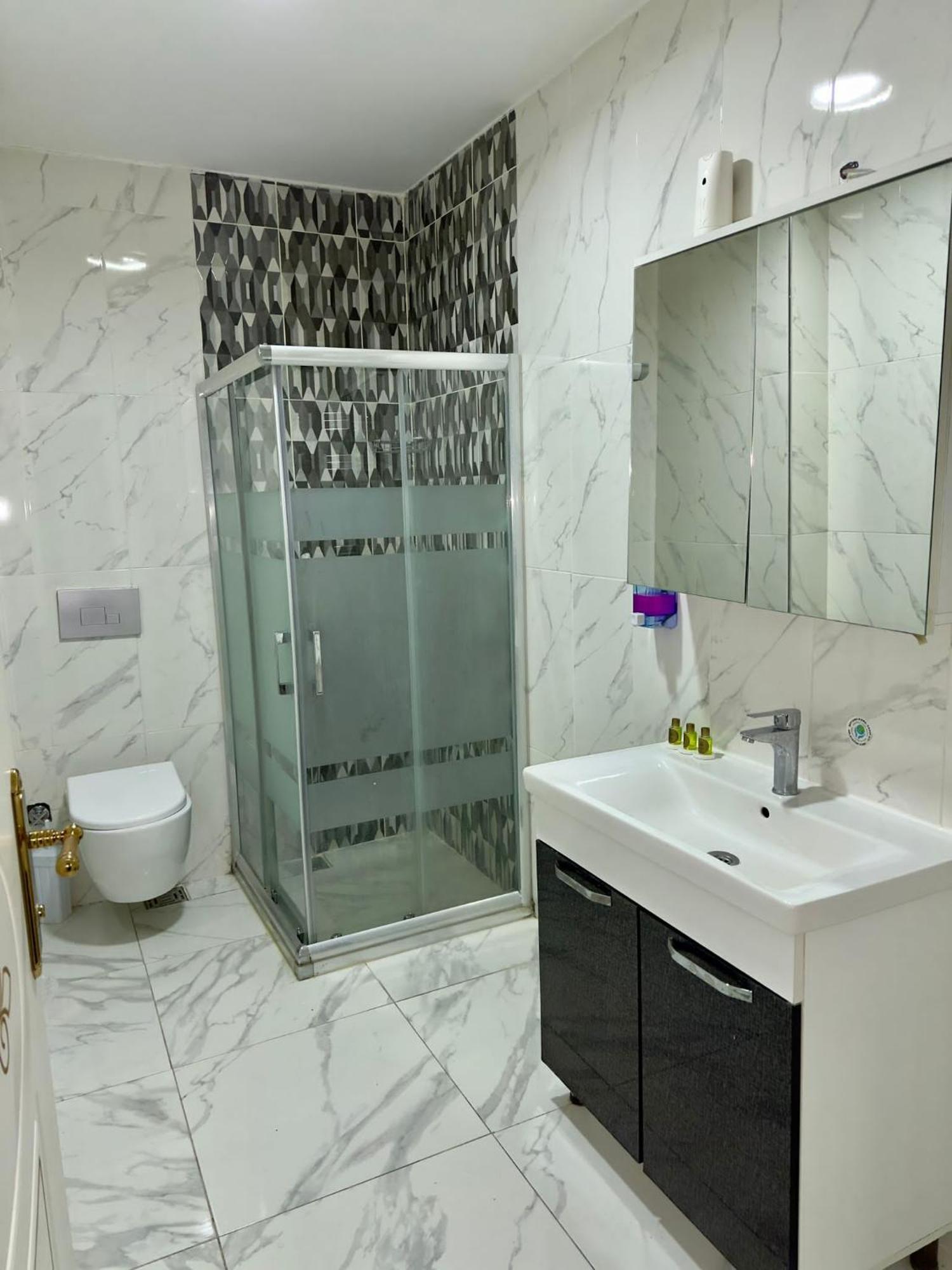 Avrasyaqueen Hotel Istanbul