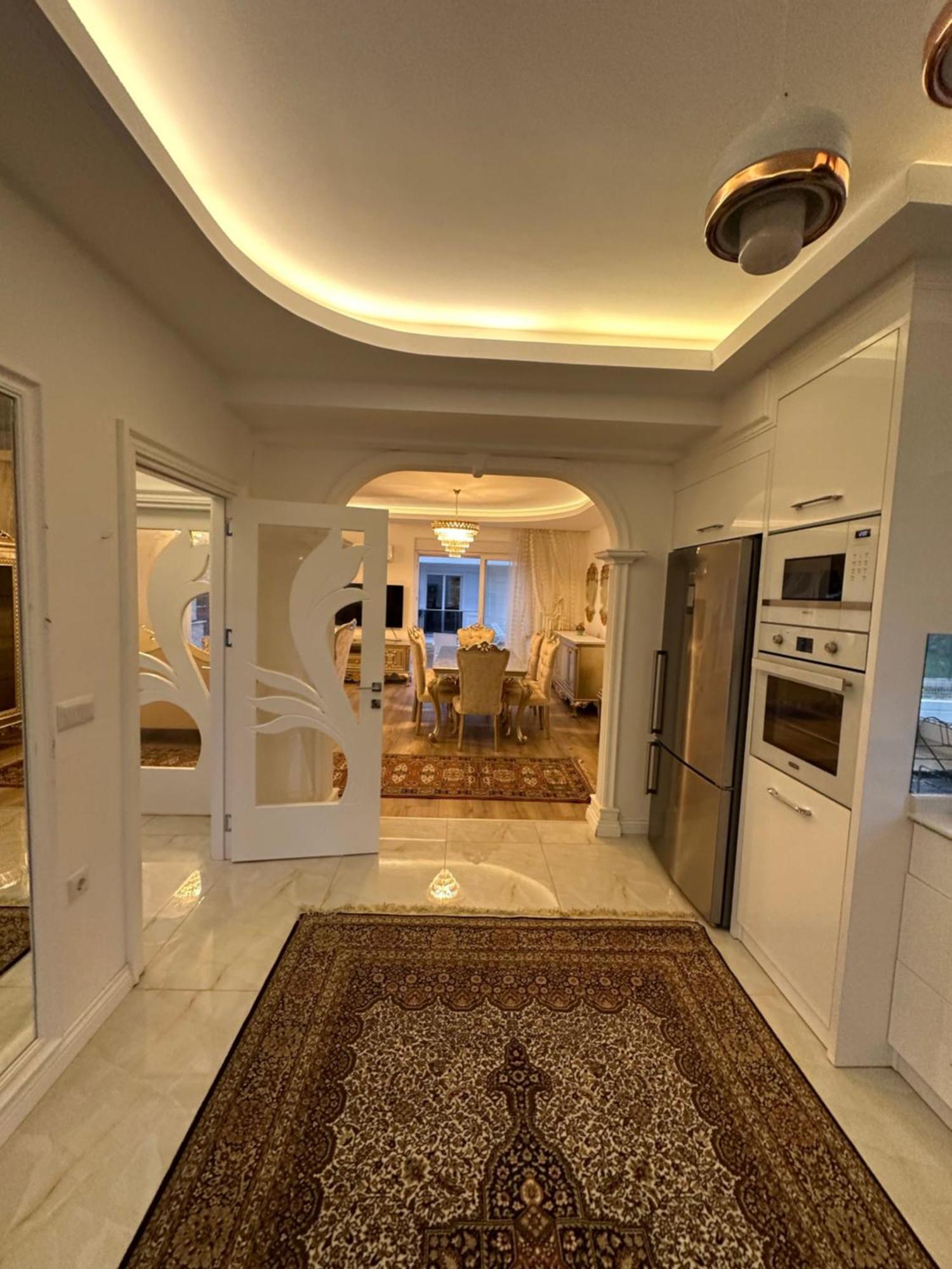 Villa Royal In Forest 3