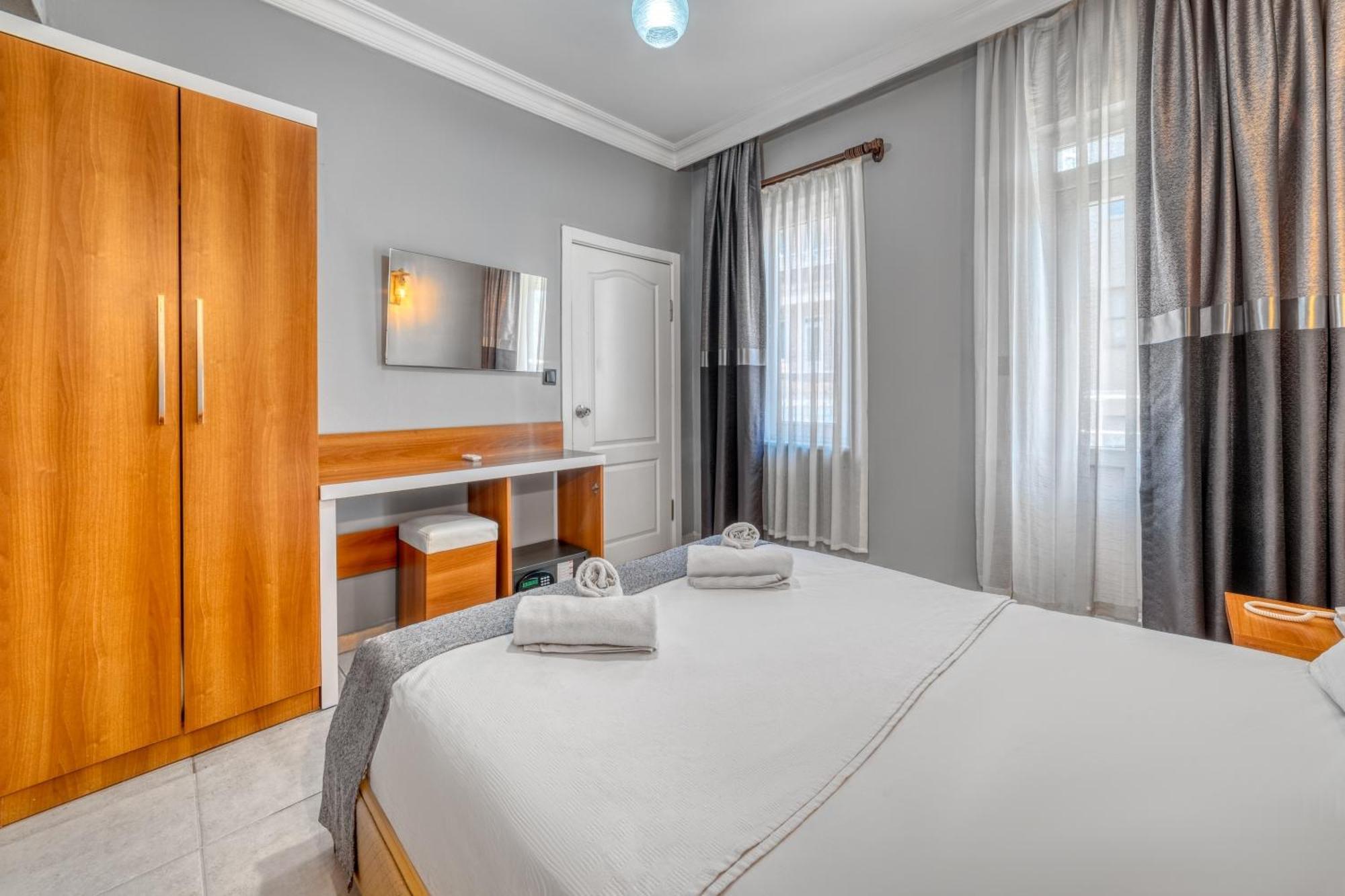 Kleopatra Icaria Aparthotel 2*