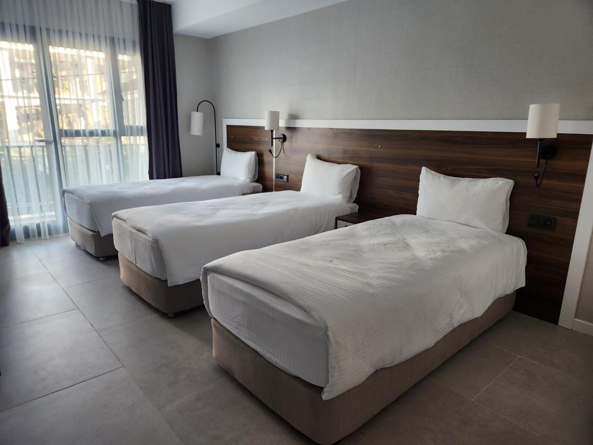 Lulubay & Hotel