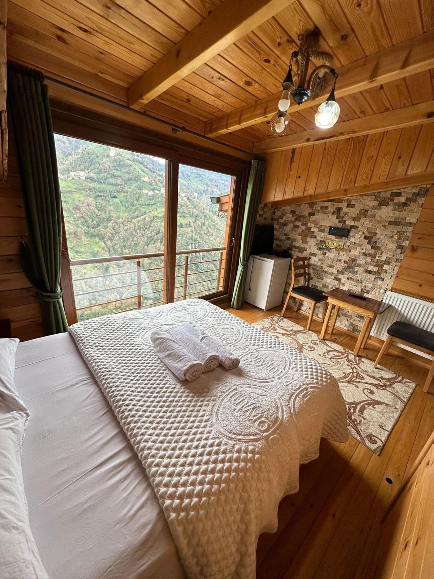 Peruma Hotel Camlihemsin