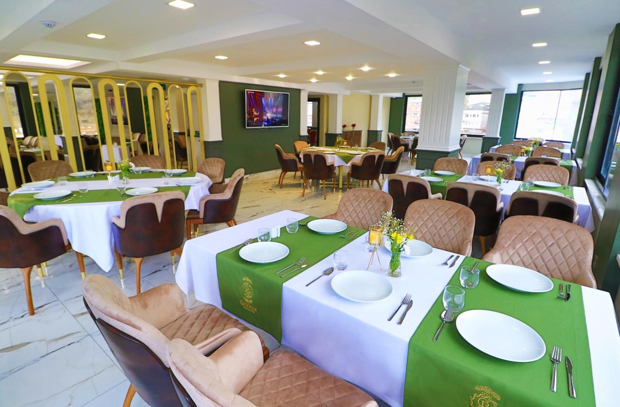 Bayrak Grand Hotel 4*