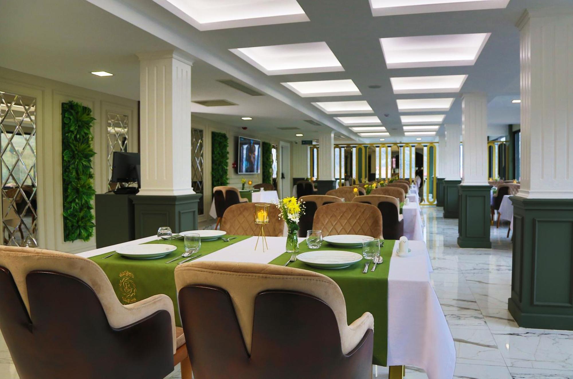 Bayrak Grand Hotel 4*