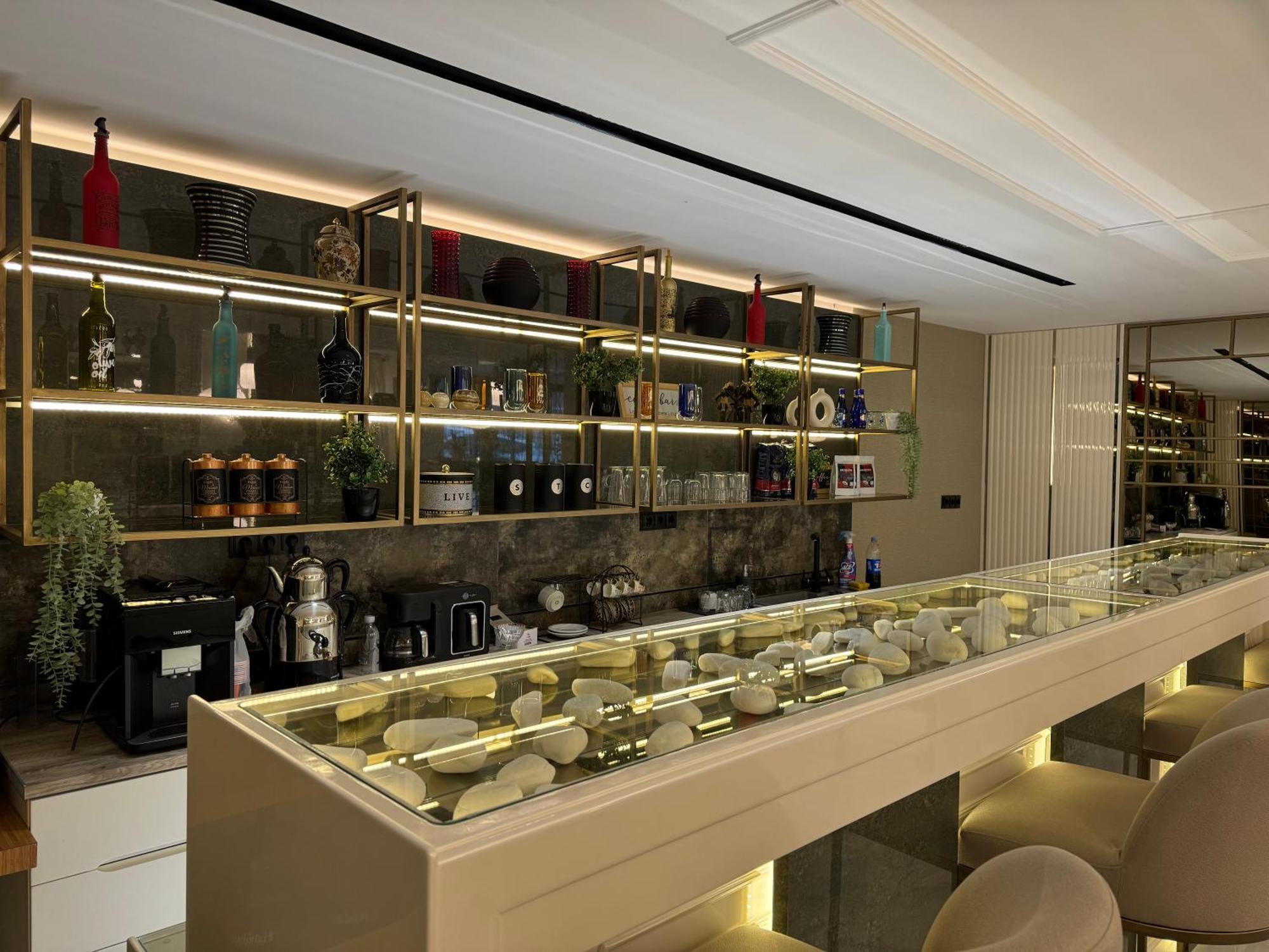 Atar Airport - & Wellness