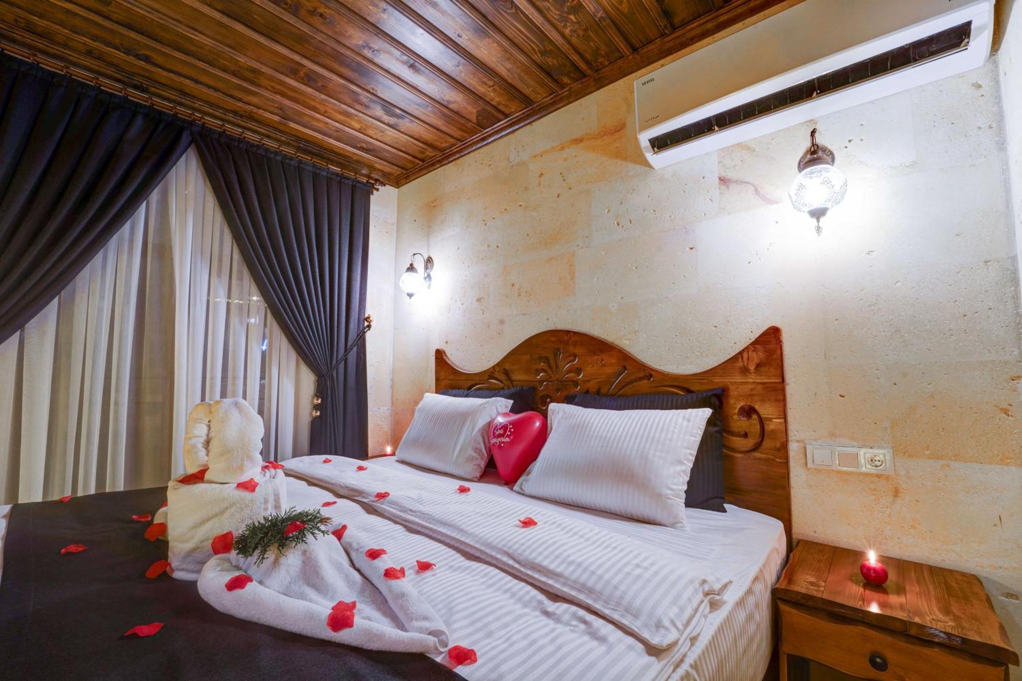 Enjoy Stone Hotel *