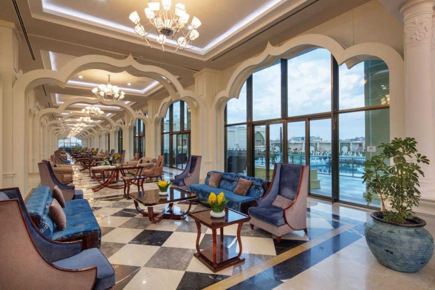 Alan Xafira Deluxe & Hotel 5*