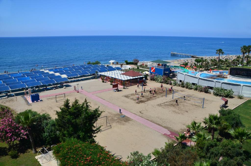Royal Garden Hotel