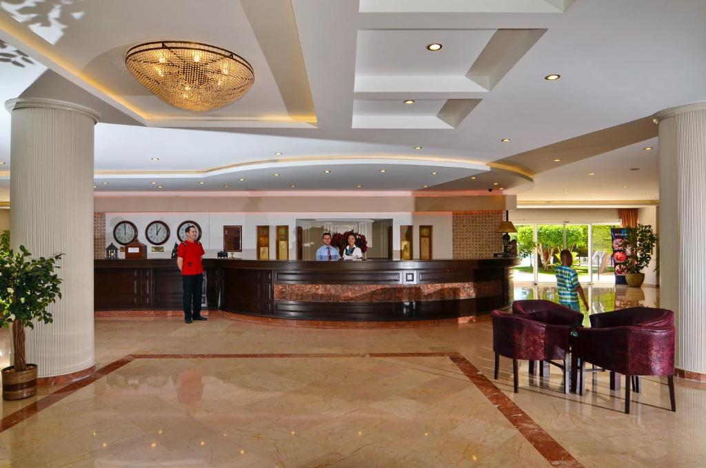 Royal Garden Hotel 5*
