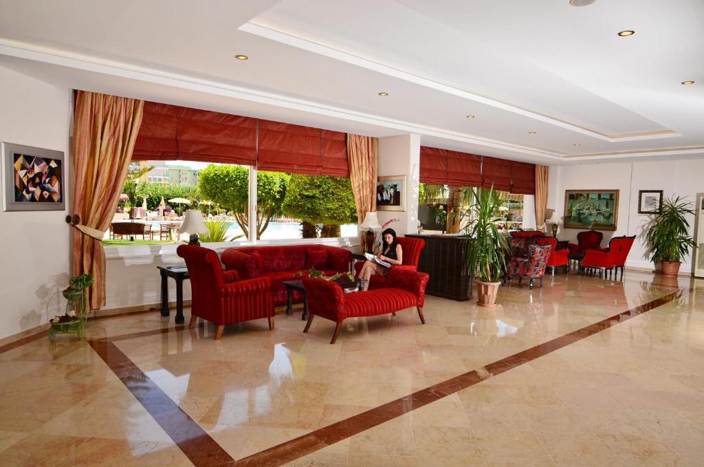 Hotel Royal Garden 5*