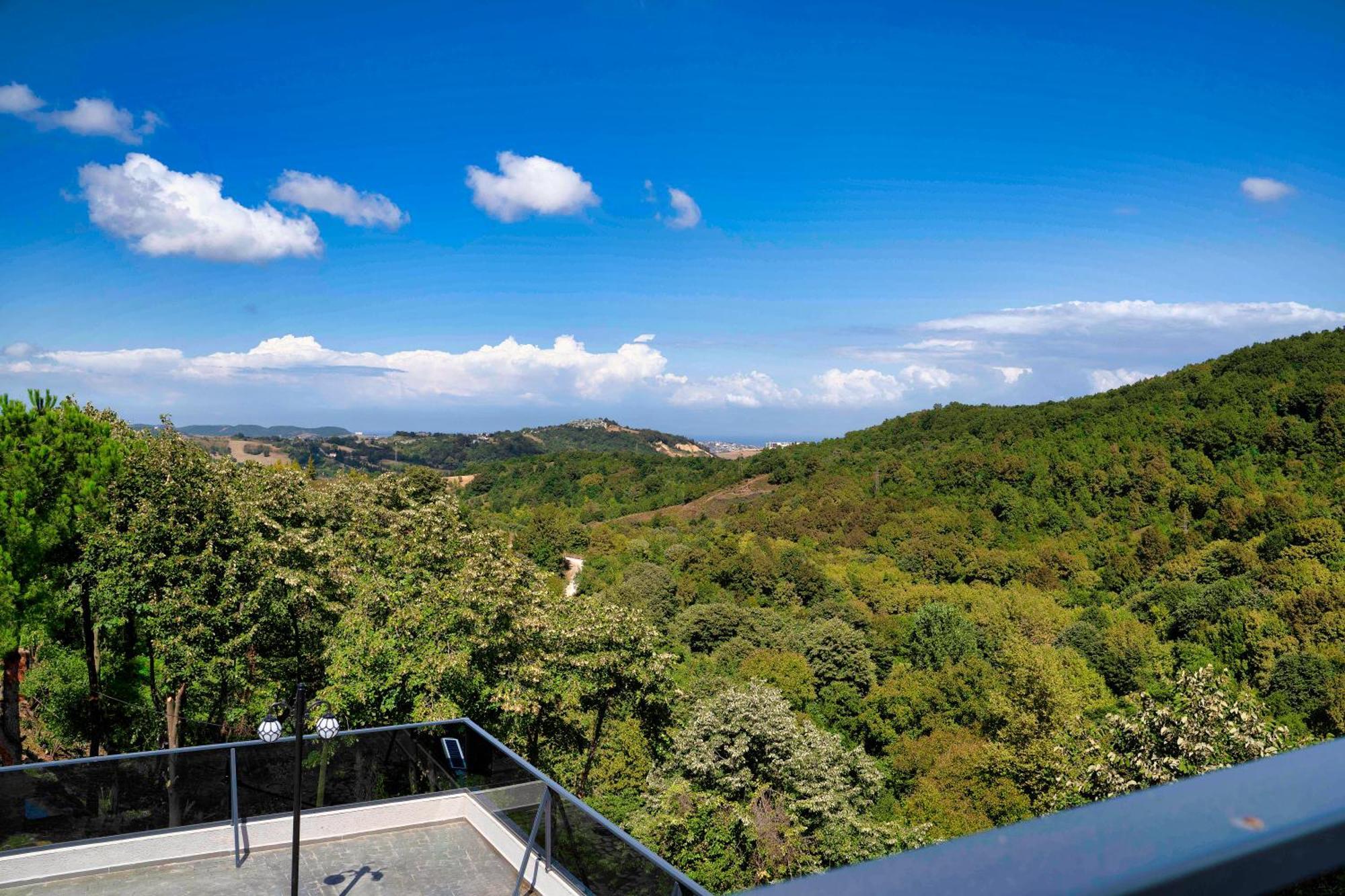Vela & Hotel 4*
