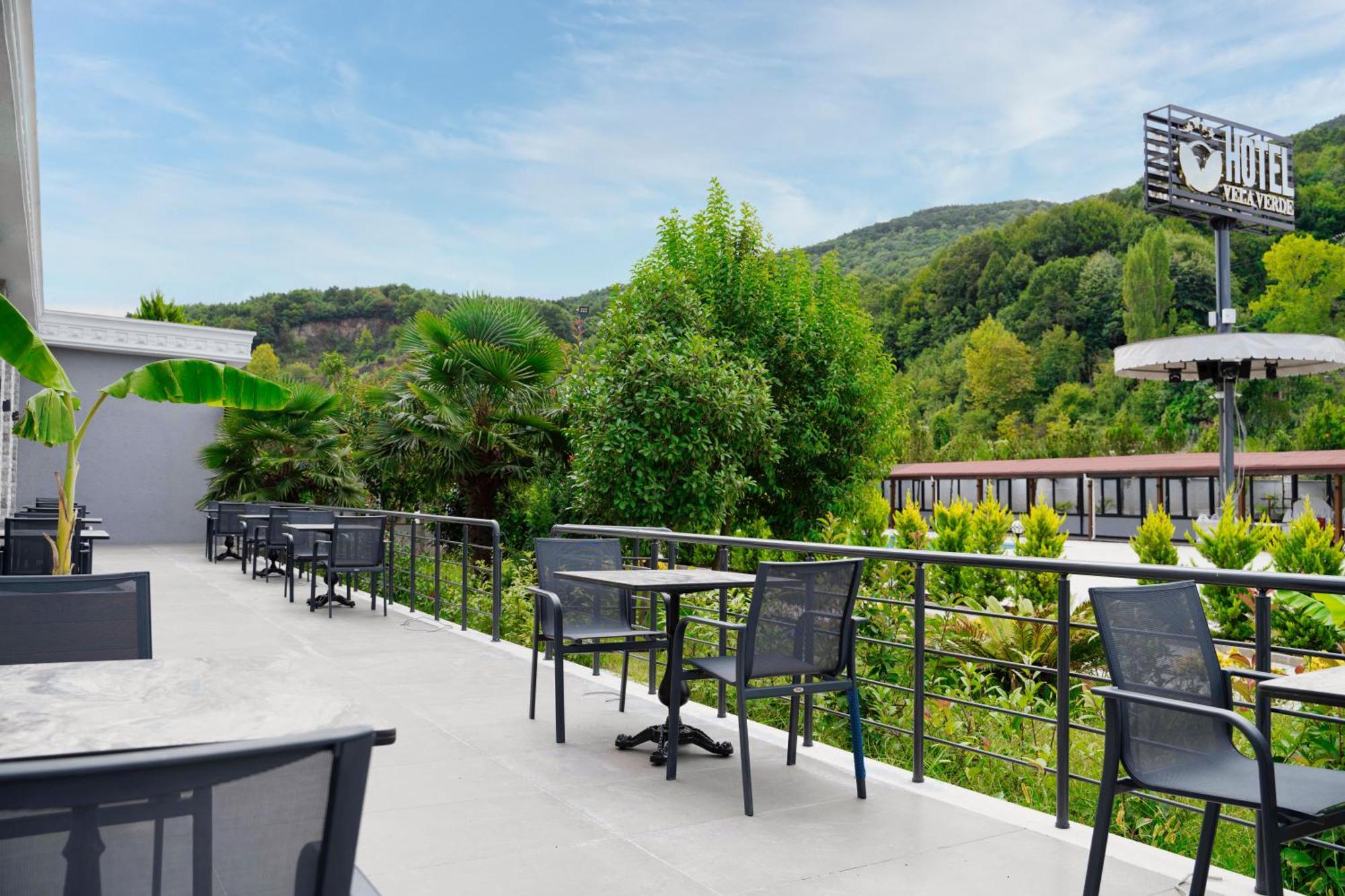 Hotel Vela &