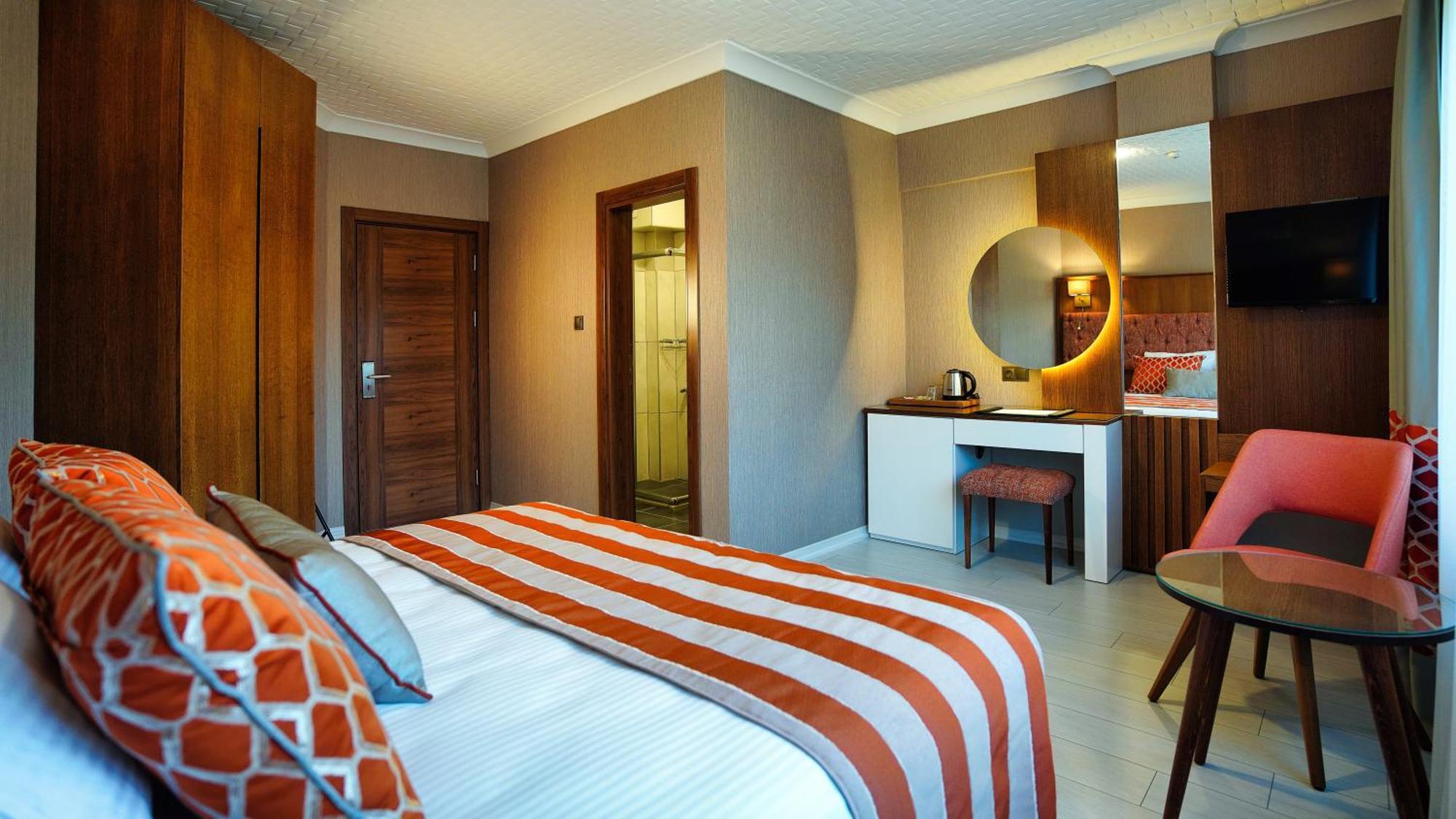 Hotel Vela & 4*