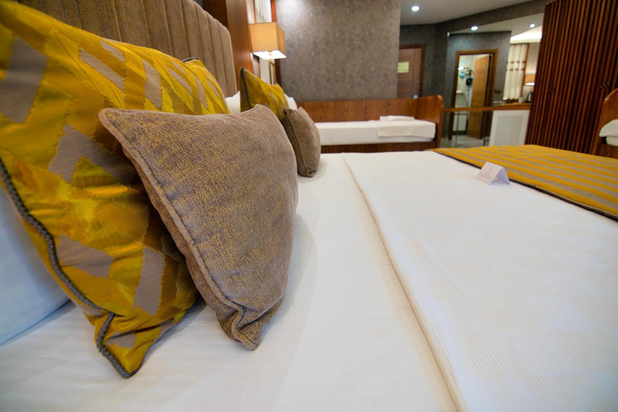 Hotel Vela &