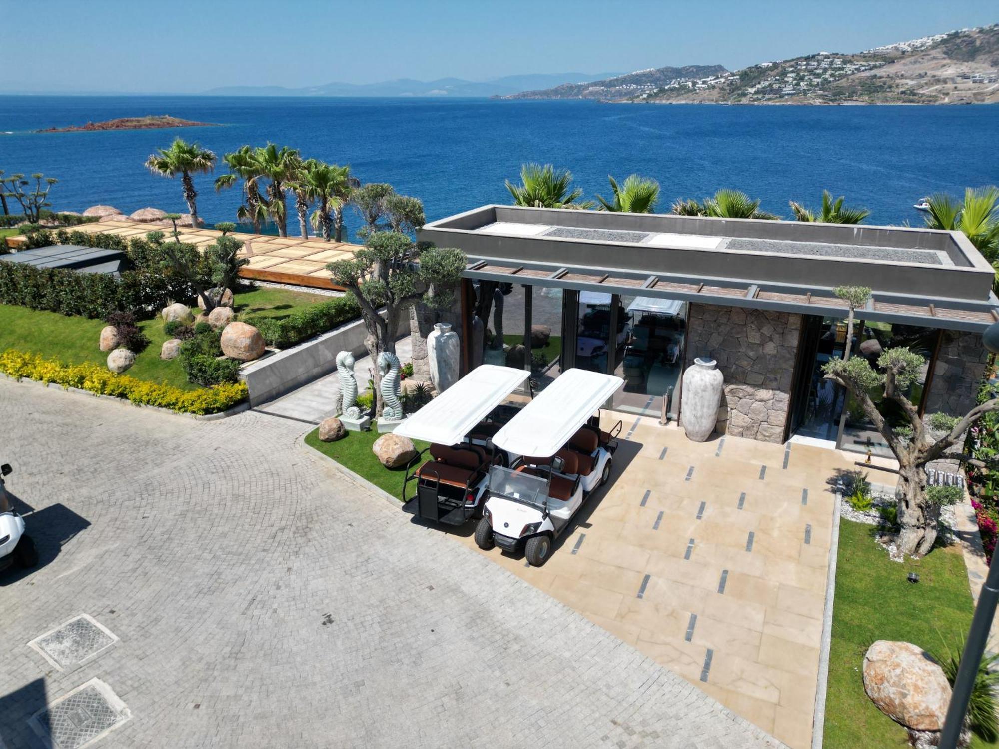 Gala And Hotel 5*