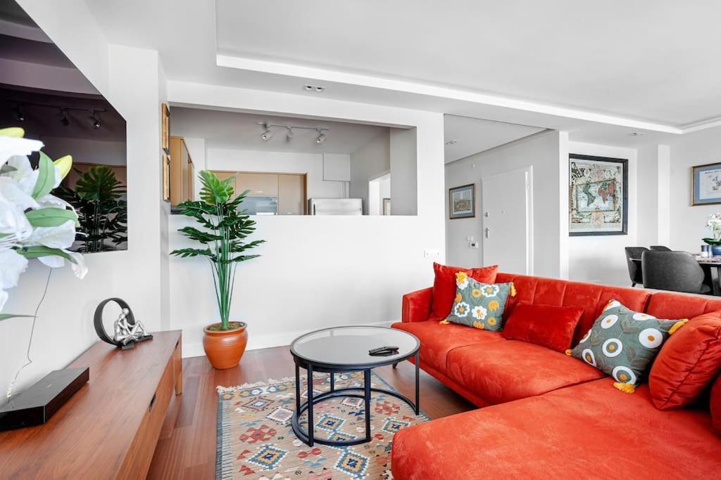 Signature Luxury At Galataport / Emre 11 Apartment Istanbul