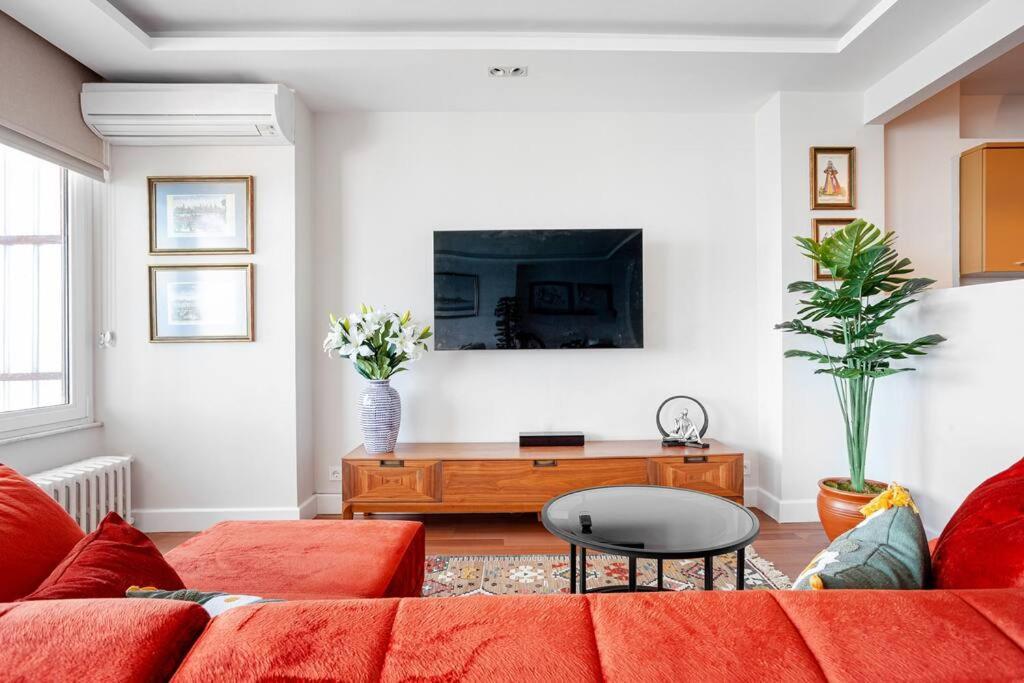 Apartment Signature Luxury At Galataport / Emre 11 Istanbul