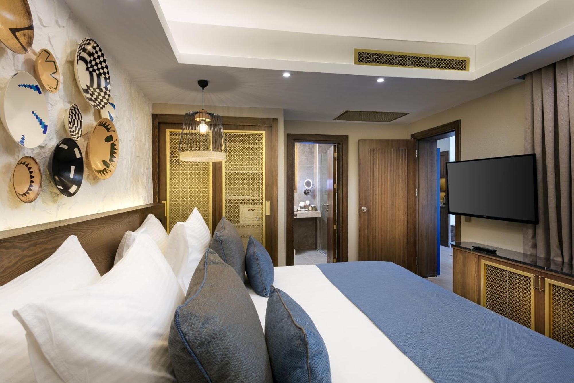 Resort Rixos Sungate - The Land Of Legends Access