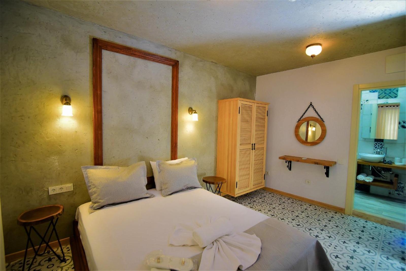 Hotel Micel *