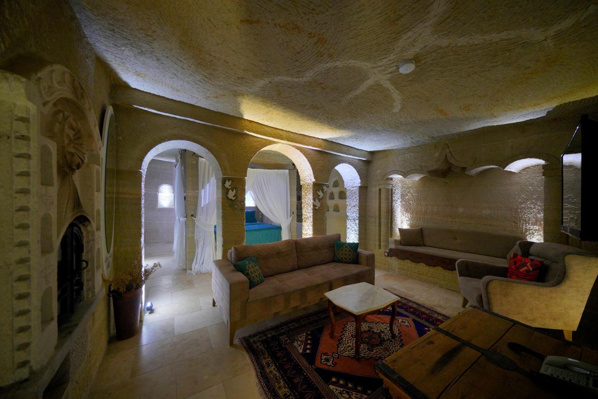Flintstones Cave Hotel Goreme
