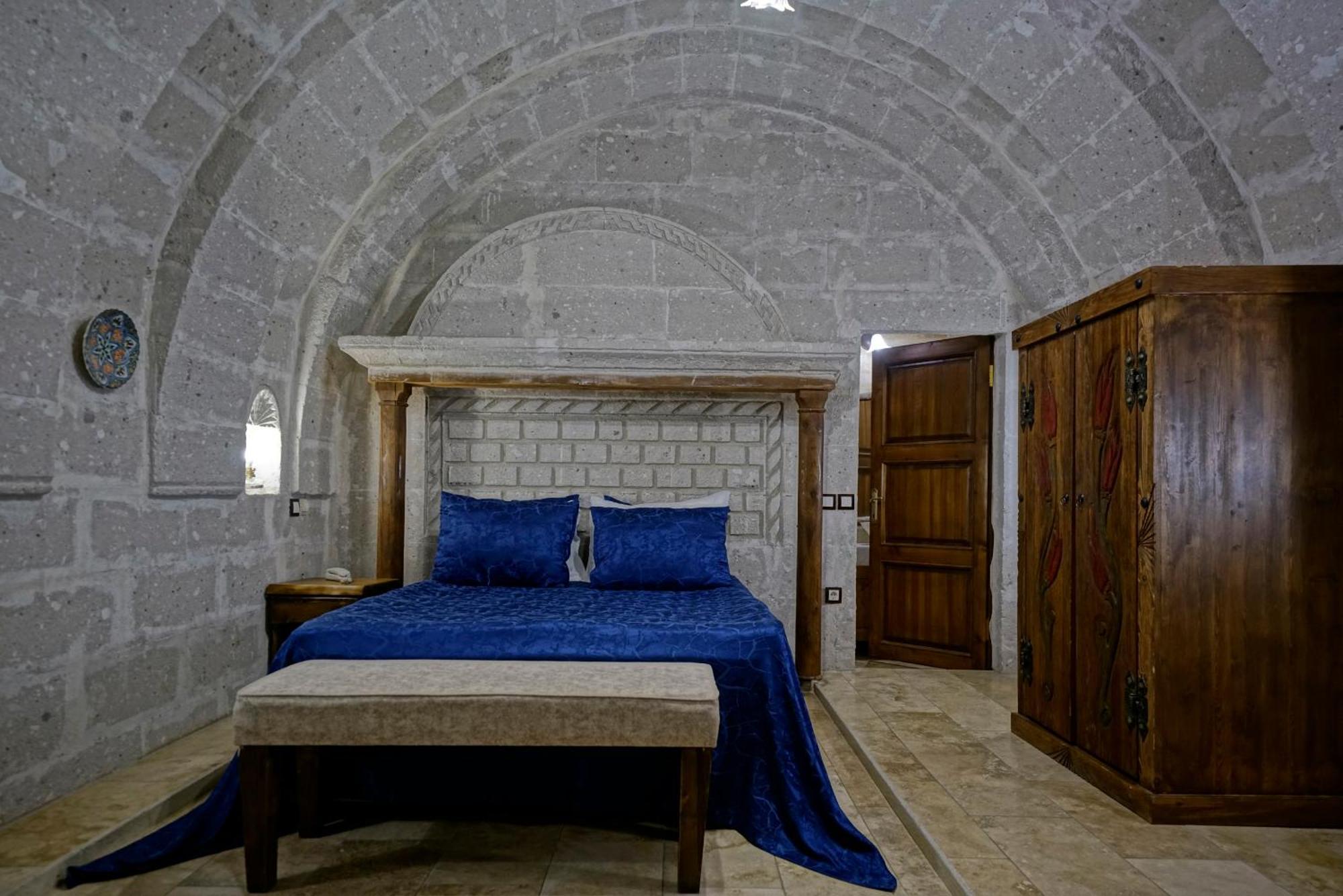 Flintstones Cave Hotel Goreme