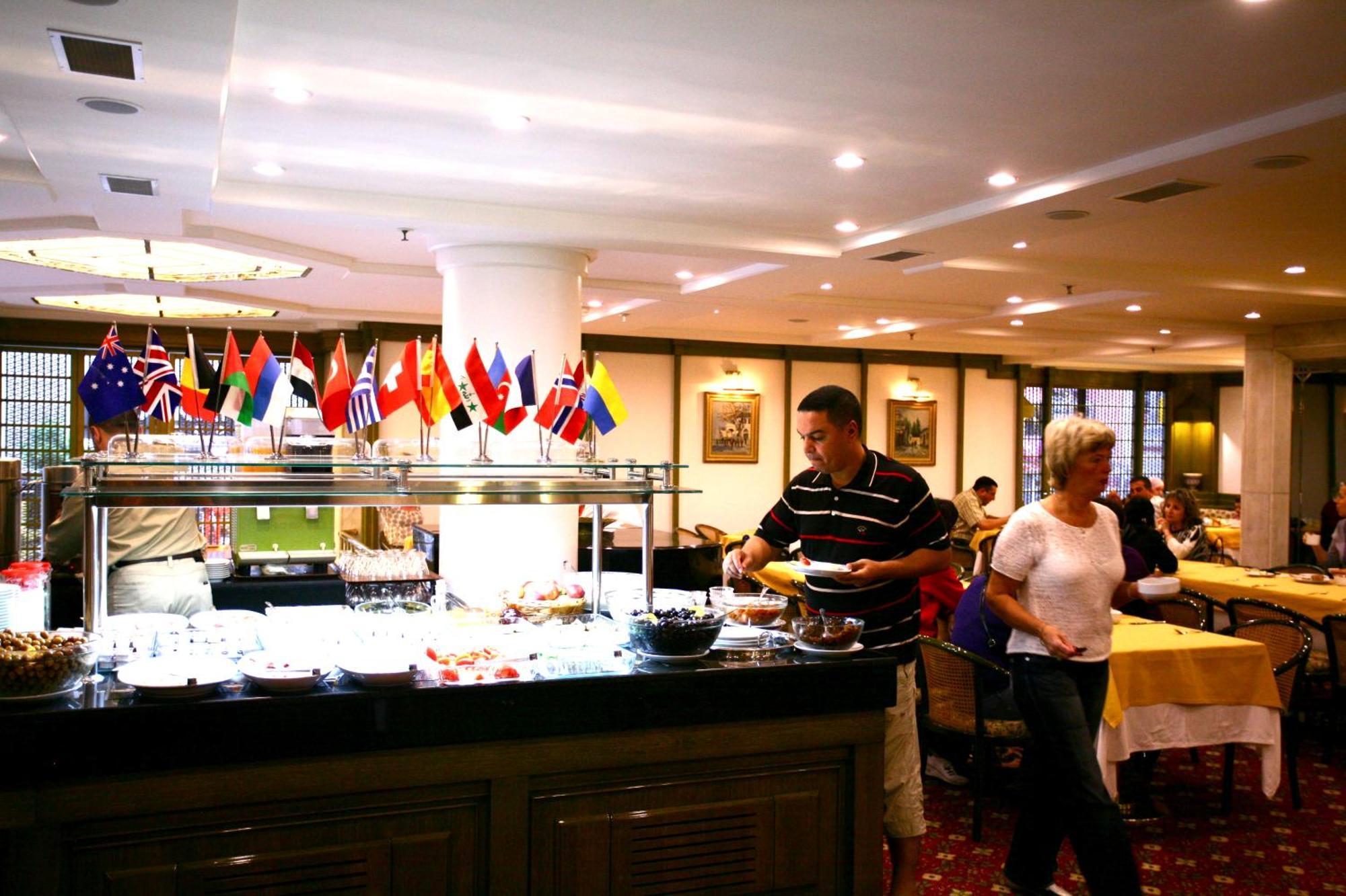 Royal Hotel