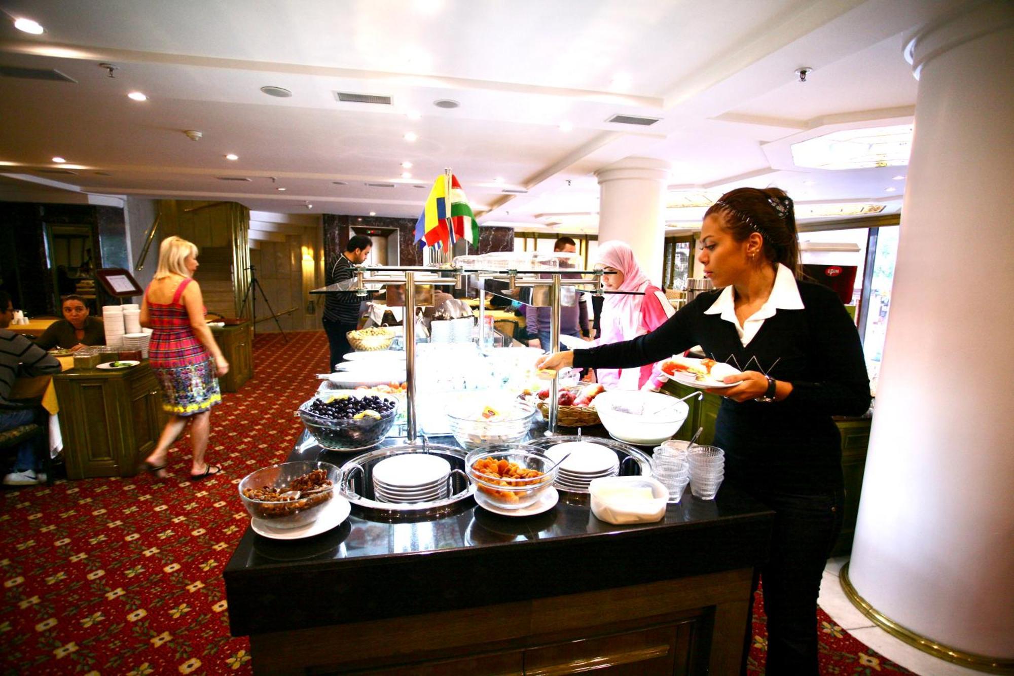 Royal Hotel