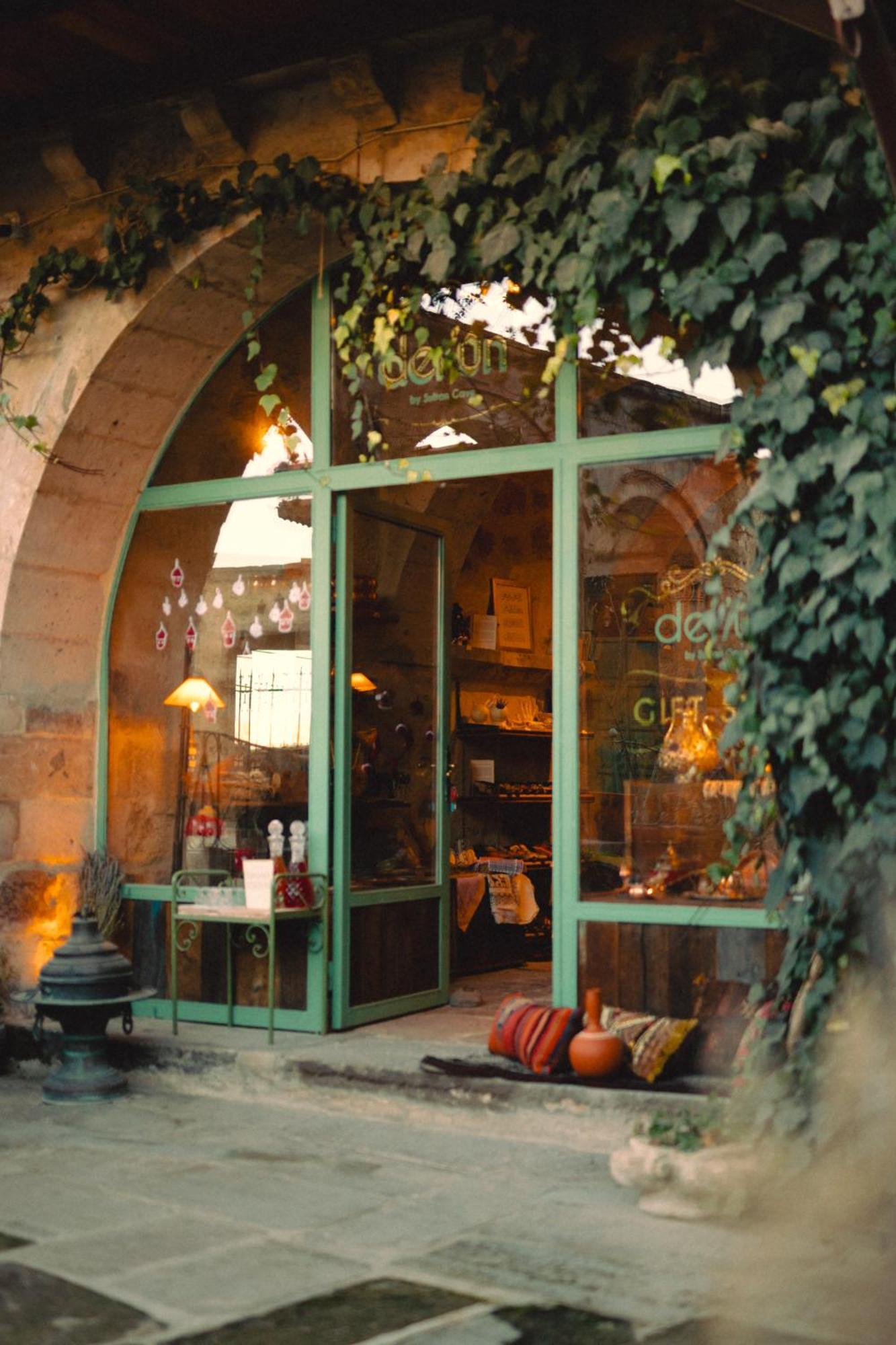 Hotel Sultan Cave