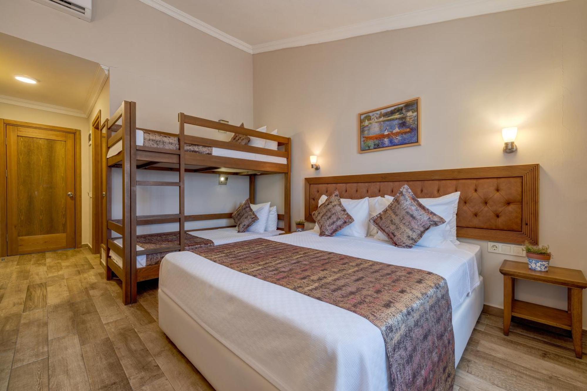 Hotel Surf Egitim Merkezi Gokceada