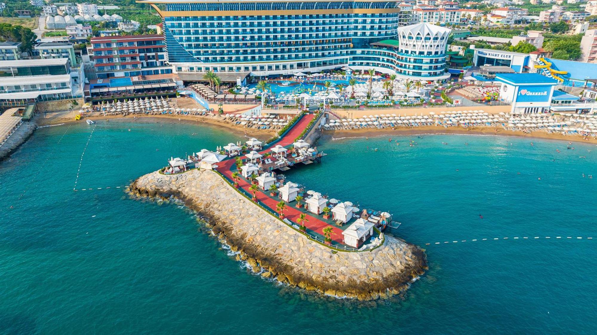 Resort Granada Luxury Okurcalar