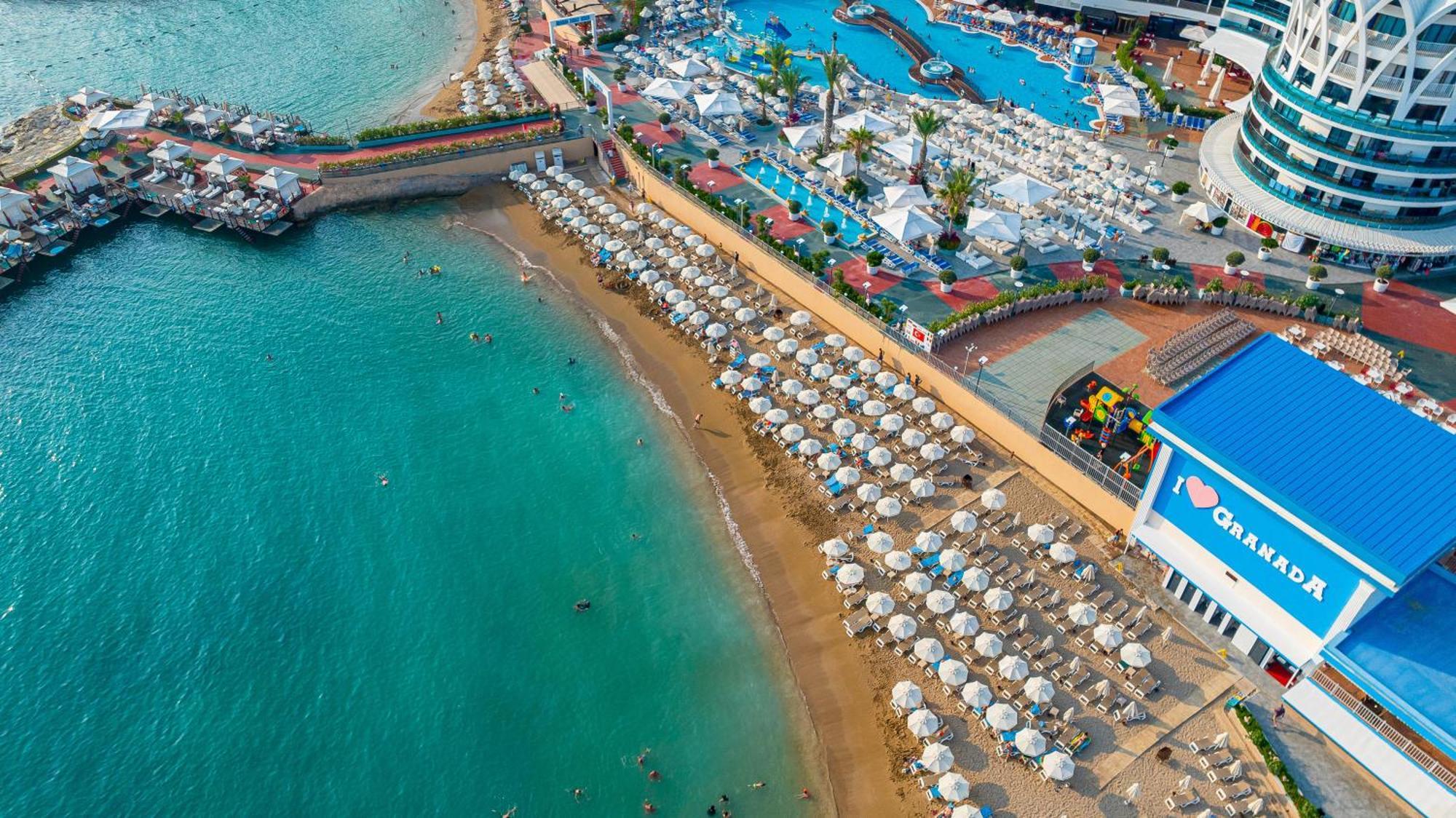Granada Luxury Resort Okurcalar