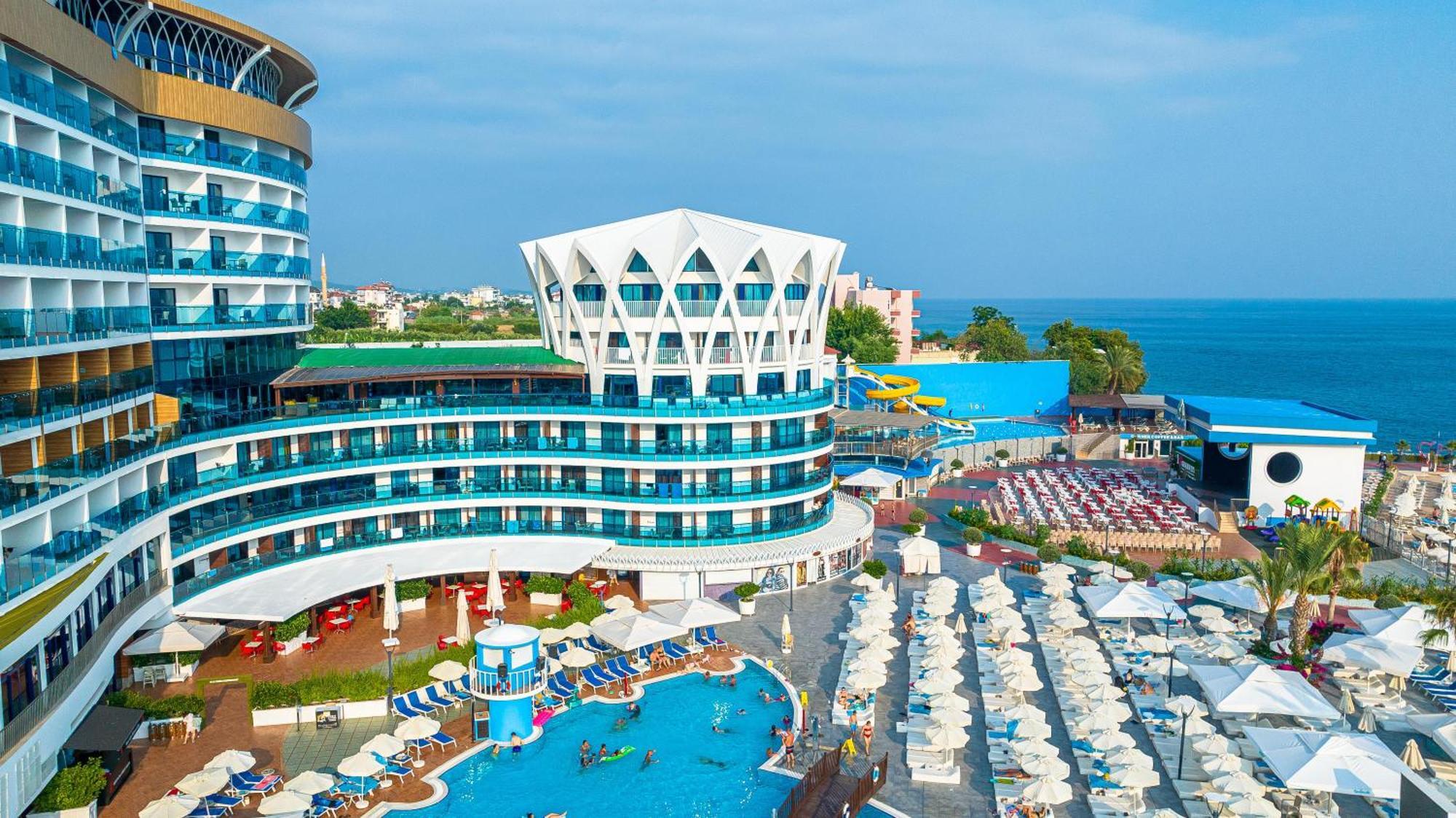 Granada Luxury Resort Okurcalar