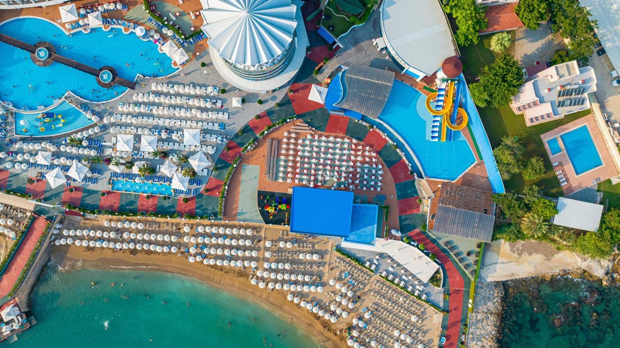 Granada Luxury Resort Okurcalar