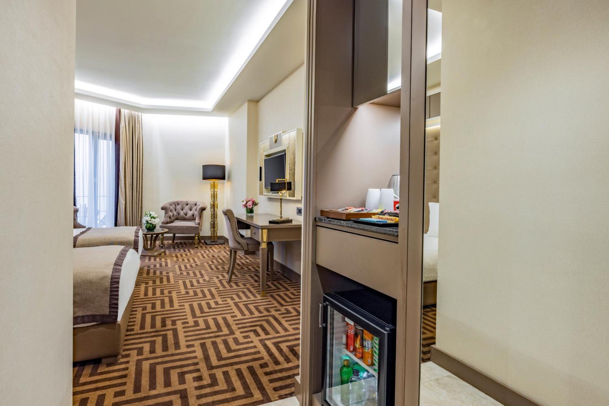 Hotel Ramada By Wyndham Istanbul Golden Horn