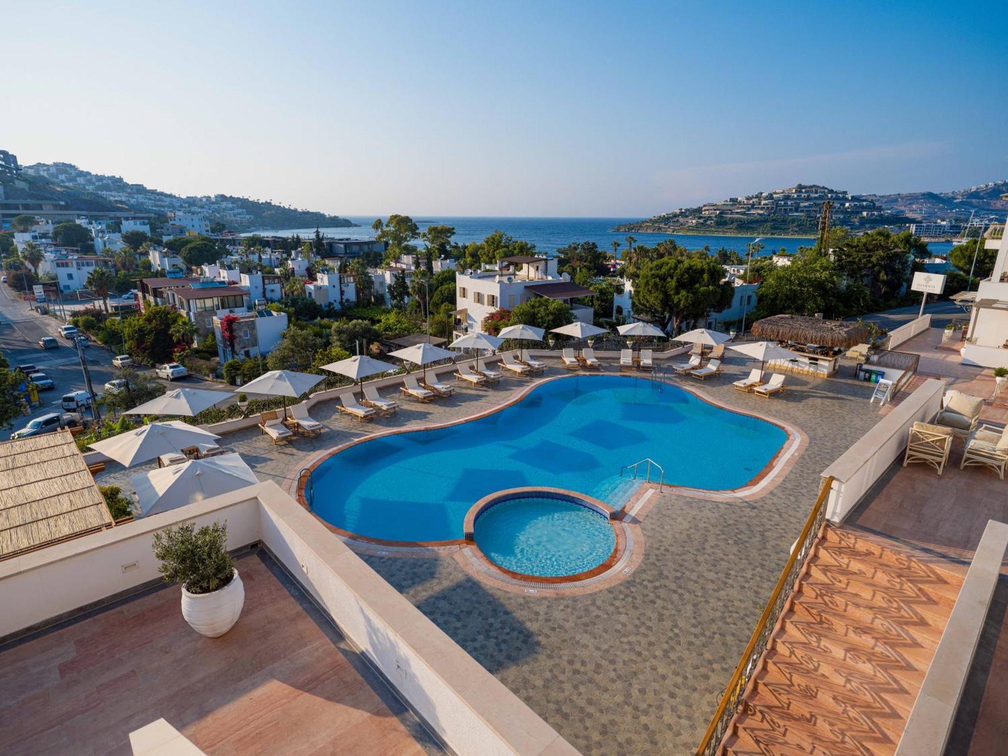 Elementa Boutique - Adults Only 3*