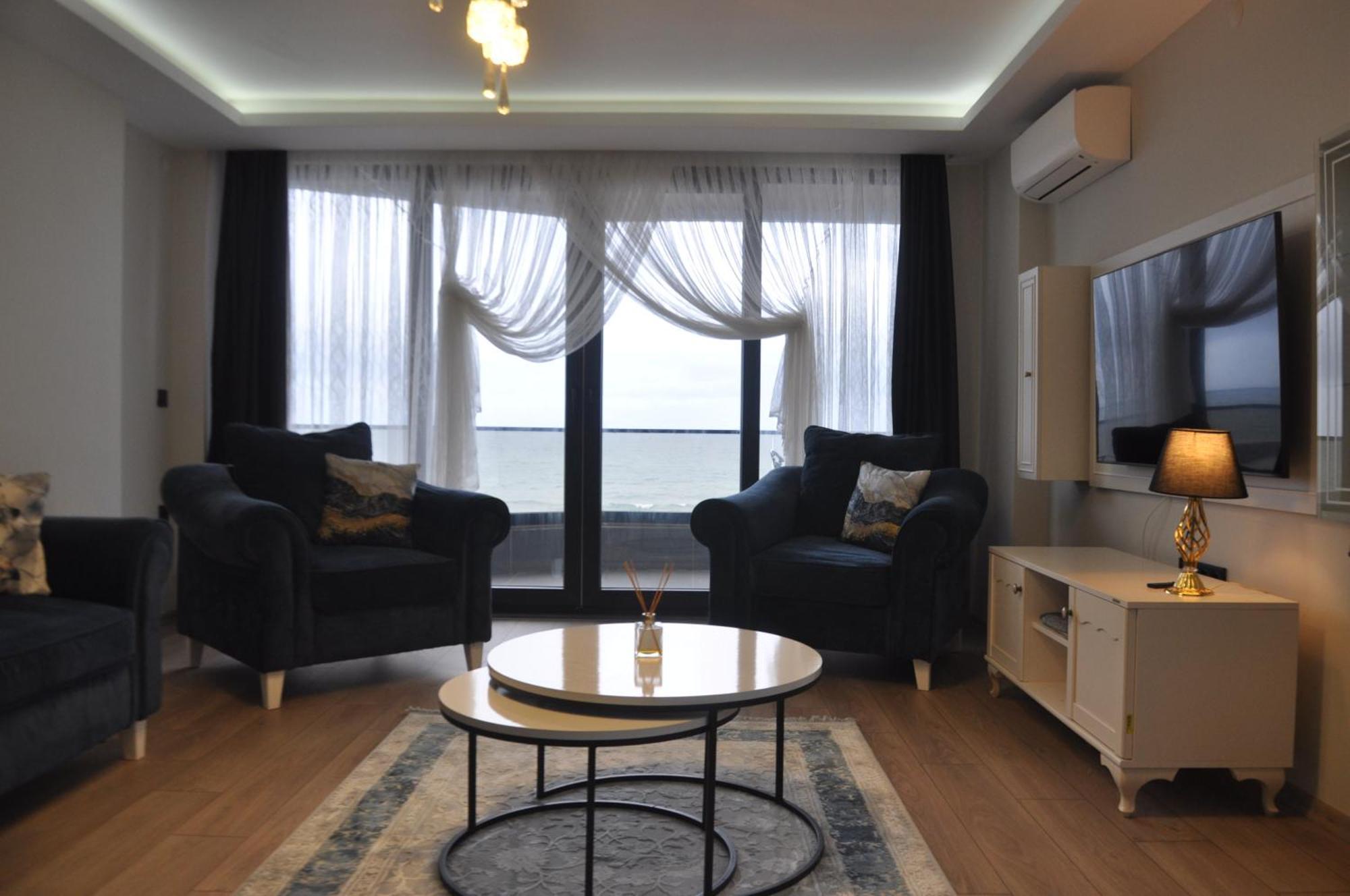 Apartment Dreams Luxury Residences & Lifestyle *